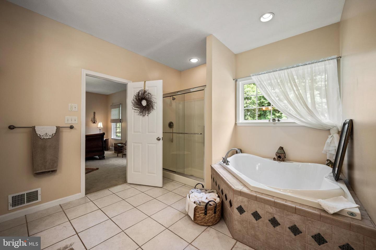 160 SYLVAN SPRINGS DR, CLEAR BROOK, Virginia 22624, 5 Bedrooms Bedrooms, ,3 BathroomsBathrooms,Residential,For sale,160 SYLVAN SPRINGS DR,VAFV2034616 MLS # VAFV2034616