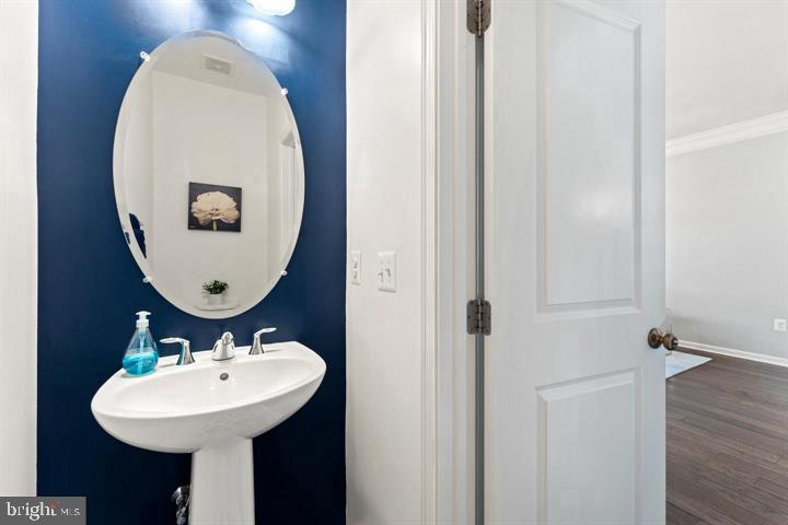 22472 CAMBRIDGEPORT SQ, ASHBURN, Virginia 20148, 4 Bedrooms Bedrooms, ,3 BathroomsBathrooms,Residential,For sale,22472 CAMBRIDGEPORT SQ,VALO2099278 MLS # VALO2099278