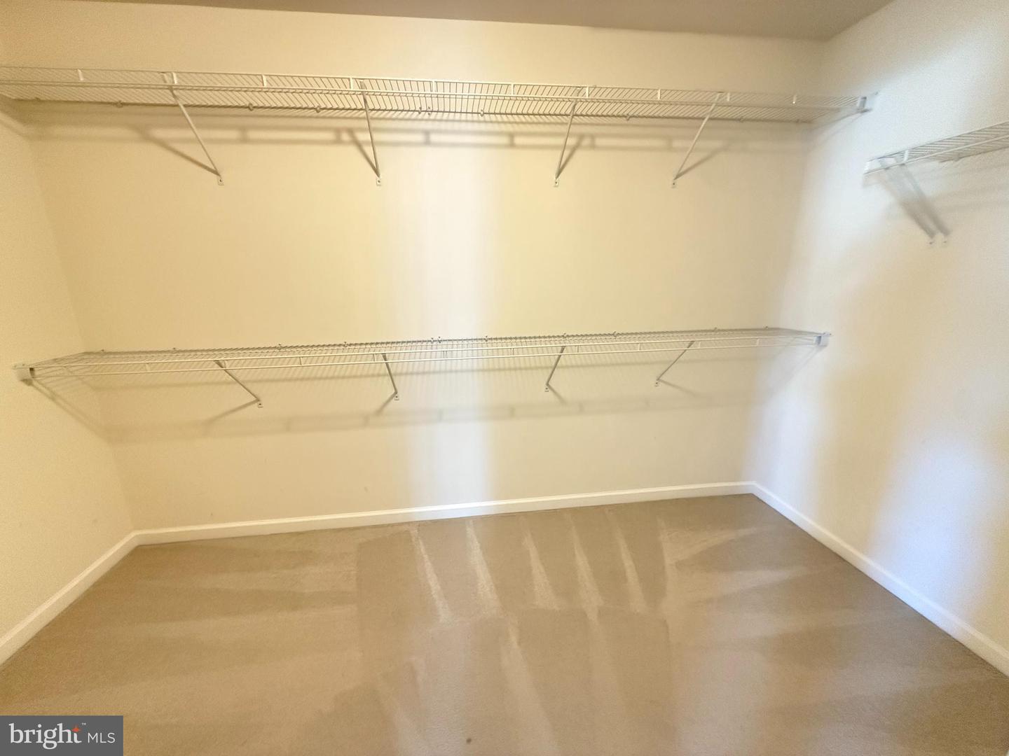 22472 CAMBRIDGEPORT SQ, ASHBURN, Virginia 20148, 4 Bedrooms Bedrooms, ,3 BathroomsBathrooms,Residential,For sale,22472 CAMBRIDGEPORT SQ,VALO2099278 MLS # VALO2099278