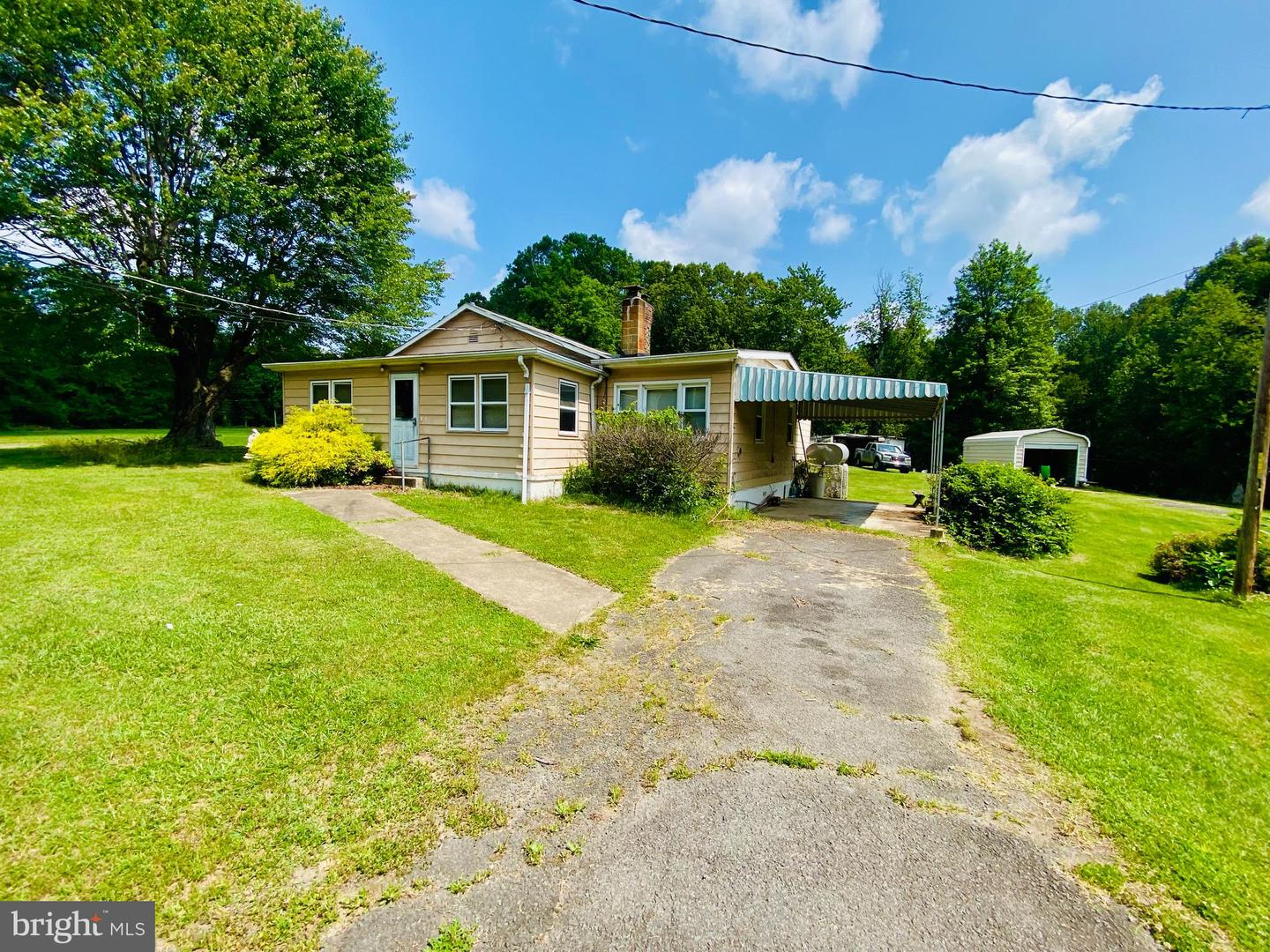 17341 JOPLIN RD, TRIANGLE, Virginia 22172, 3 Bedrooms Bedrooms, 7 Rooms Rooms,1 BathroomBathrooms,Residential,For sale,17341 JOPLIN RD,VAPW2098254 MLS # VAPW2098254