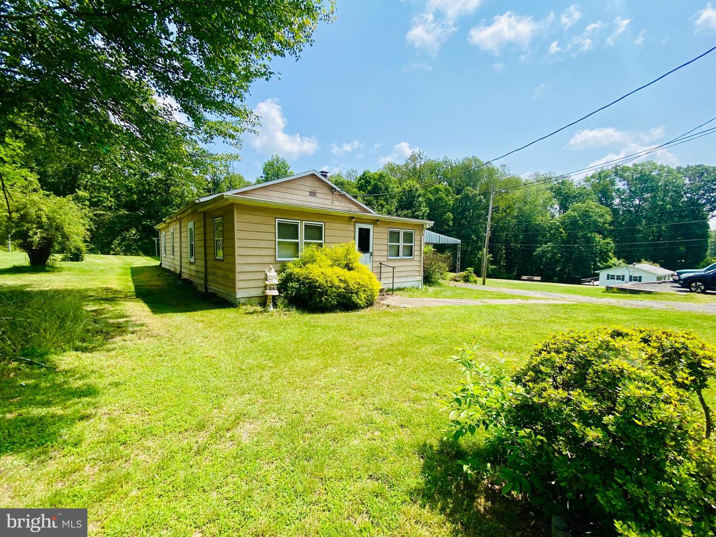 17341 JOPLIN RD, TRIANGLE, Virginia 22172, 3 Bedrooms Bedrooms, 7 Rooms Rooms,1 BathroomBathrooms,Residential,For sale,17341 JOPLIN RD,VAPW2098254 MLS # VAPW2098254