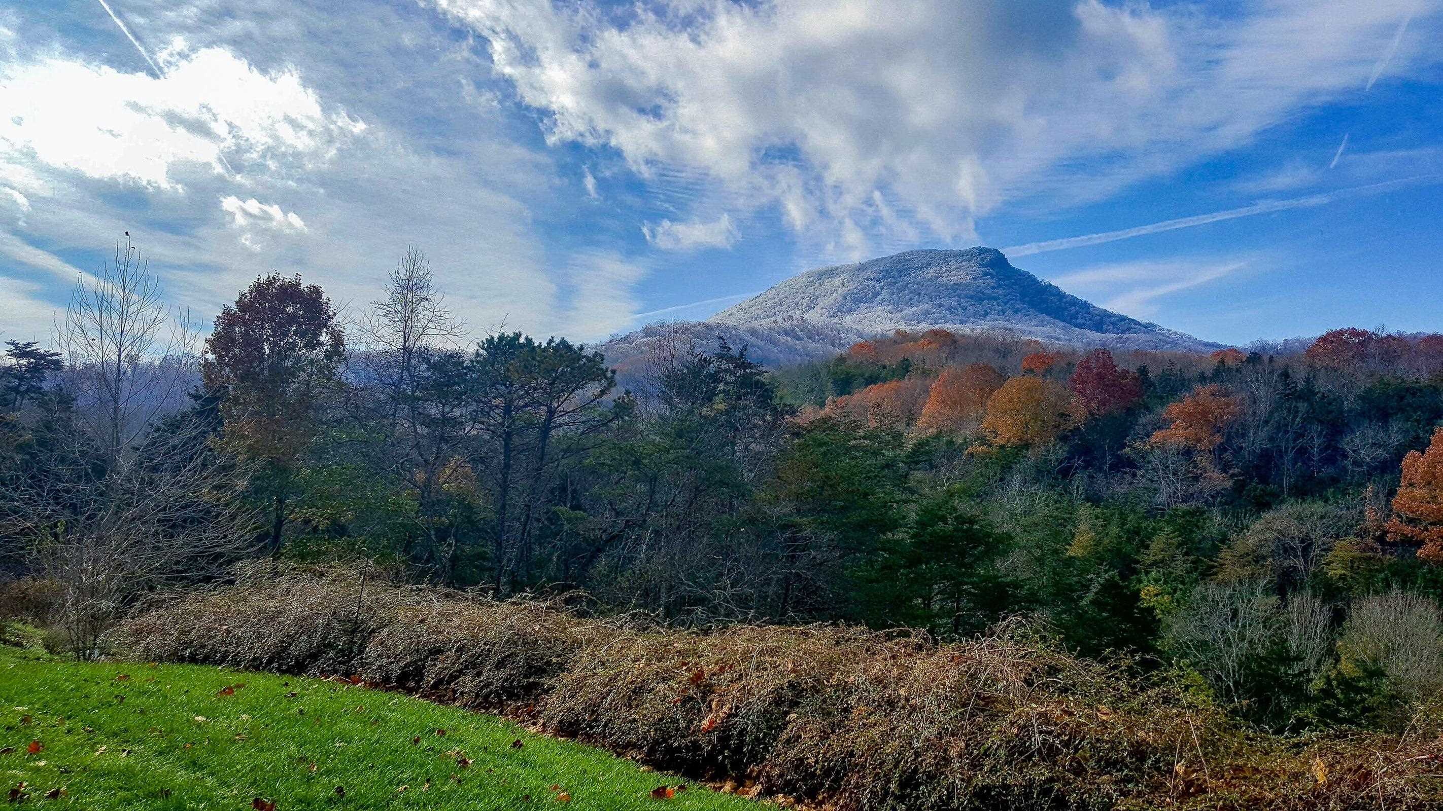 Amazing skies over House Mountain.