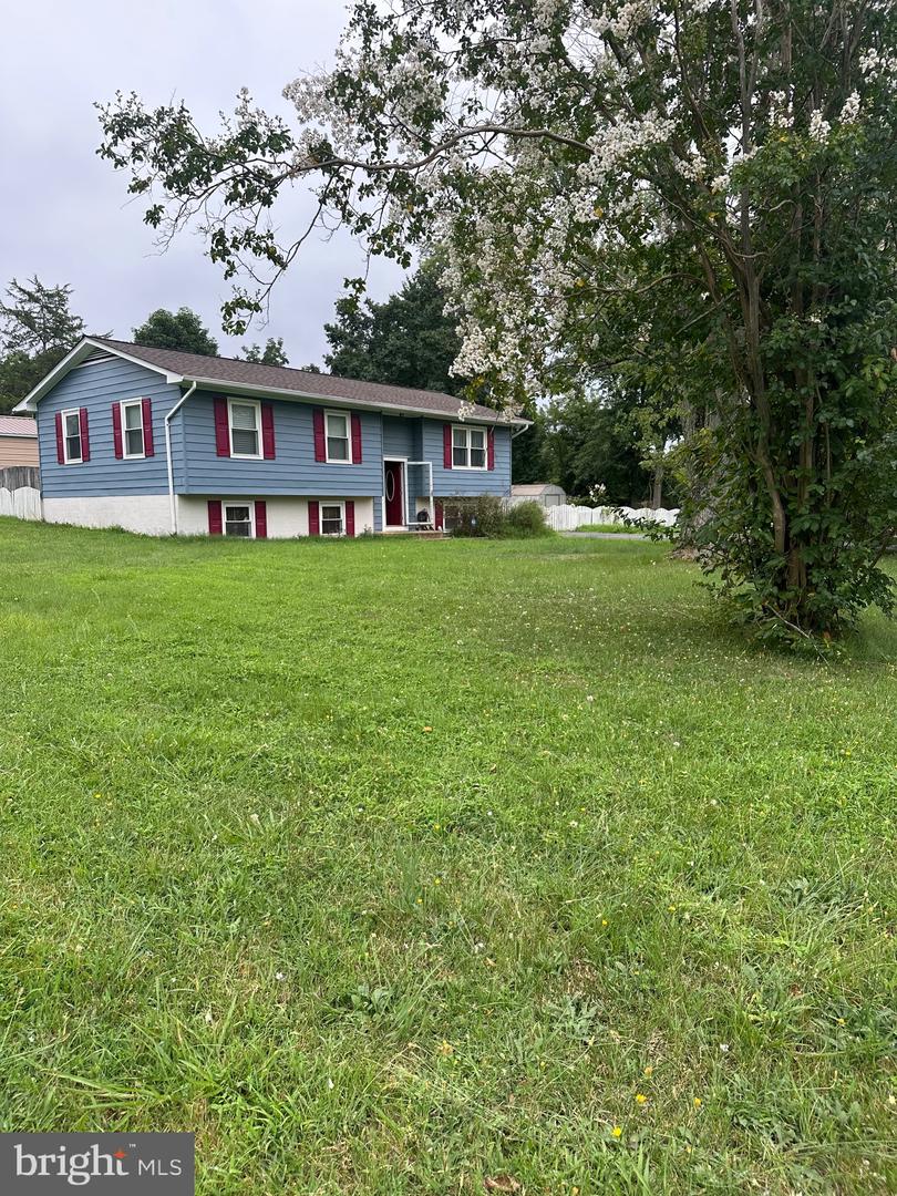 111 AUSTIN DR, STAFFORD, Virginia 22556, 4 Bedrooms Bedrooms, 6 Rooms Rooms,2 BathroomsBathrooms,Residential,For sale,111 AUSTIN DR,VAST2040446 MLS # VAST2040446