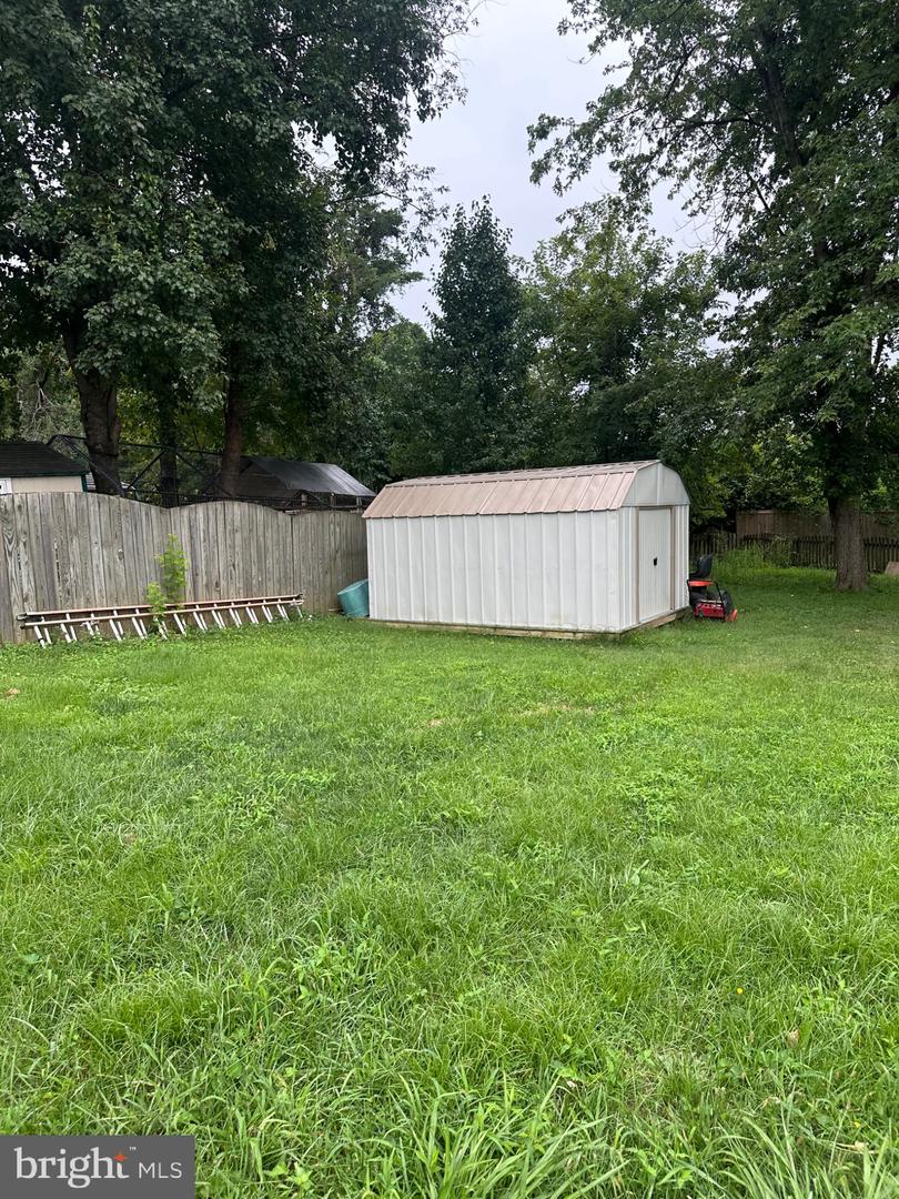 111 AUSTIN DR, STAFFORD, Virginia 22556, 4 Bedrooms Bedrooms, 6 Rooms Rooms,2 BathroomsBathrooms,Residential,For sale,111 AUSTIN DR,VAST2040446 MLS # VAST2040446