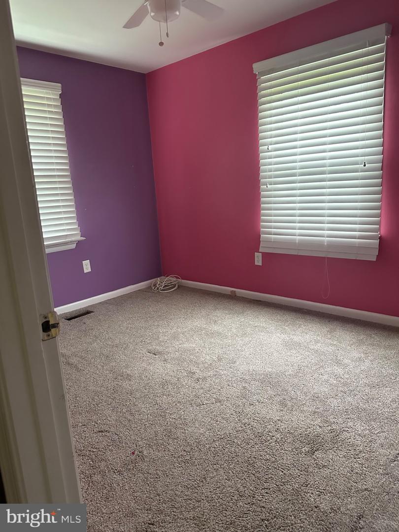 111 AUSTIN DR, STAFFORD, Virginia 22556, 4 Bedrooms Bedrooms, 6 Rooms Rooms,2 BathroomsBathrooms,Residential,For sale,111 AUSTIN DR,VAST2040446 MLS # VAST2040446