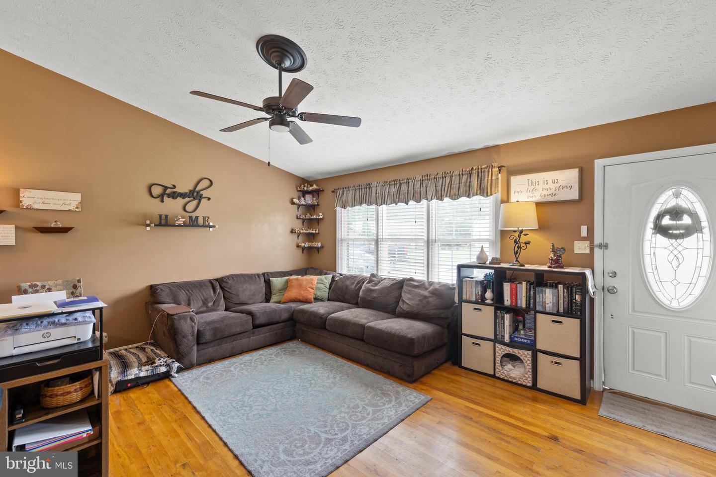 119 SUMMER LAKE DR, STEPHENS CITY, Virginia 22655, 3 Bedrooms Bedrooms, ,2 BathroomsBathrooms,Residential,For sale,119 SUMMER LAKE DR,VAFV2035234 MLS # VAFV2035234