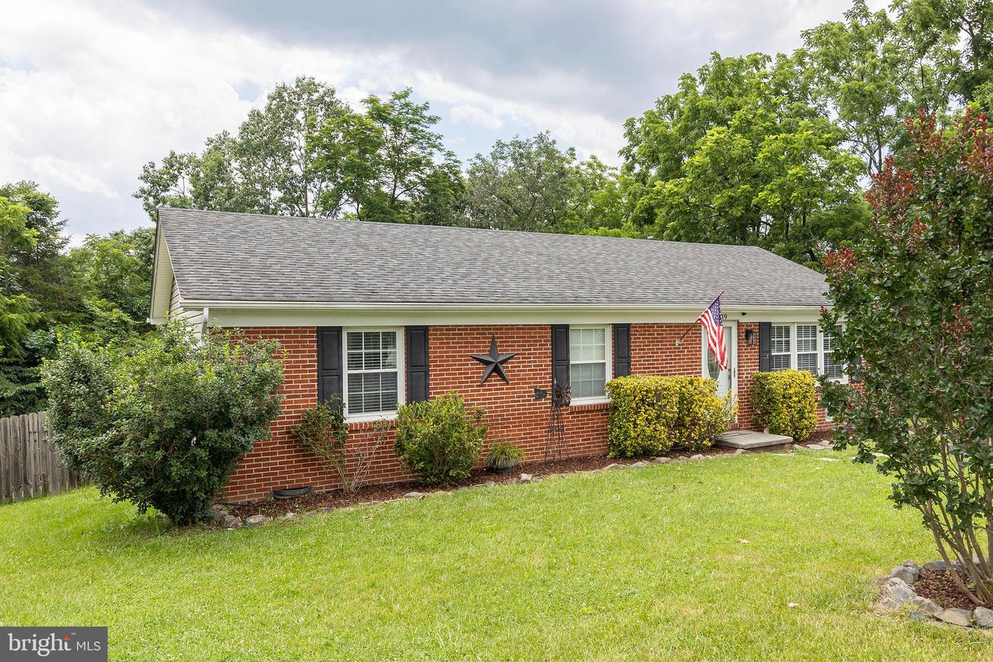 119 SUMMER LAKE DR, STEPHENS CITY, Virginia 22655, 3 Bedrooms Bedrooms, ,2 BathroomsBathrooms,Residential,For sale,119 SUMMER LAKE DR,VAFV2035234 MLS # VAFV2035234