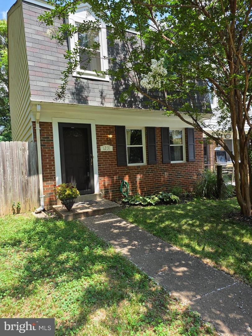 1231 THOMAS JEFFERSON PL, FREDERICKSBURG, Virginia 22405, 3 Bedrooms Bedrooms, ,2 BathroomsBathrooms,Residential,For sale,1231 THOMAS JEFFERSON PL,VAST2040562 MLS # VAST2040562