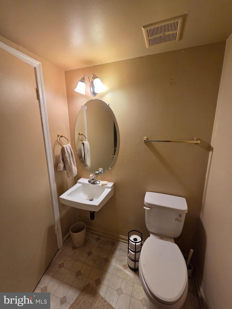 1231 THOMAS JEFFERSON PL, FREDERICKSBURG, Virginia 22405, 3 Bedrooms Bedrooms, ,2 BathroomsBathrooms,Residential,For sale,1231 THOMAS JEFFERSON PL,VAST2040562 MLS # VAST2040562