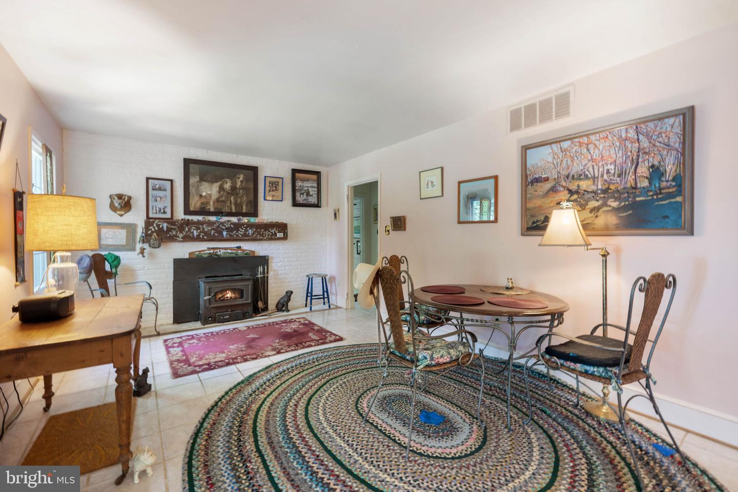 961 SUMMERVILLE RD, BOYCE, Virginia 22620, 3 Bedrooms Bedrooms, ,3 BathroomsBathrooms,Residential,For sale,961 SUMMERVILLE RD,VACL2003894 MLS # VACL2003894