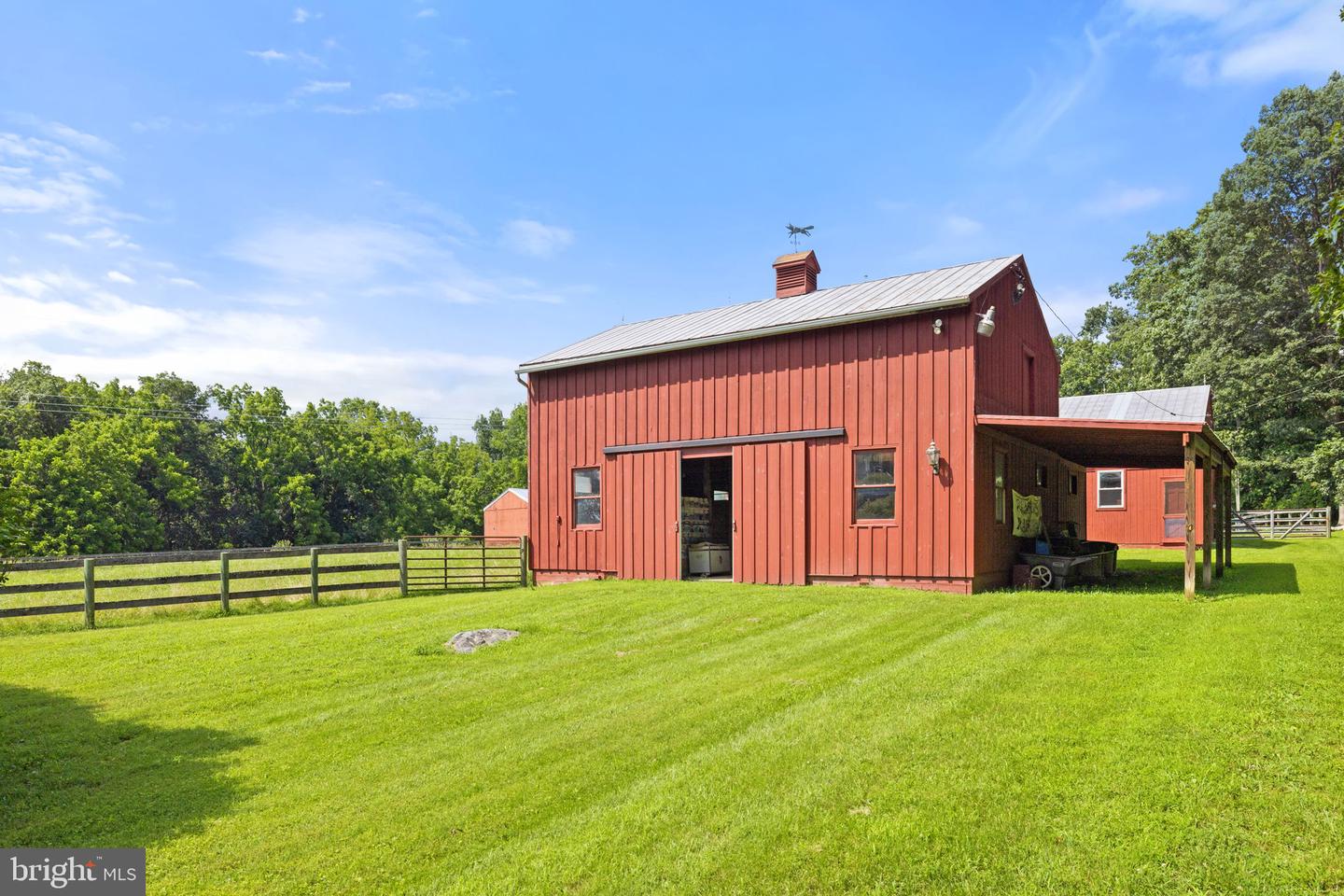 961 SUMMERVILLE RD, BOYCE, Virginia 22620, 3 Bedrooms Bedrooms, ,3 BathroomsBathrooms,Residential,For sale,961 SUMMERVILLE RD,VACL2003894 MLS # VACL2003894