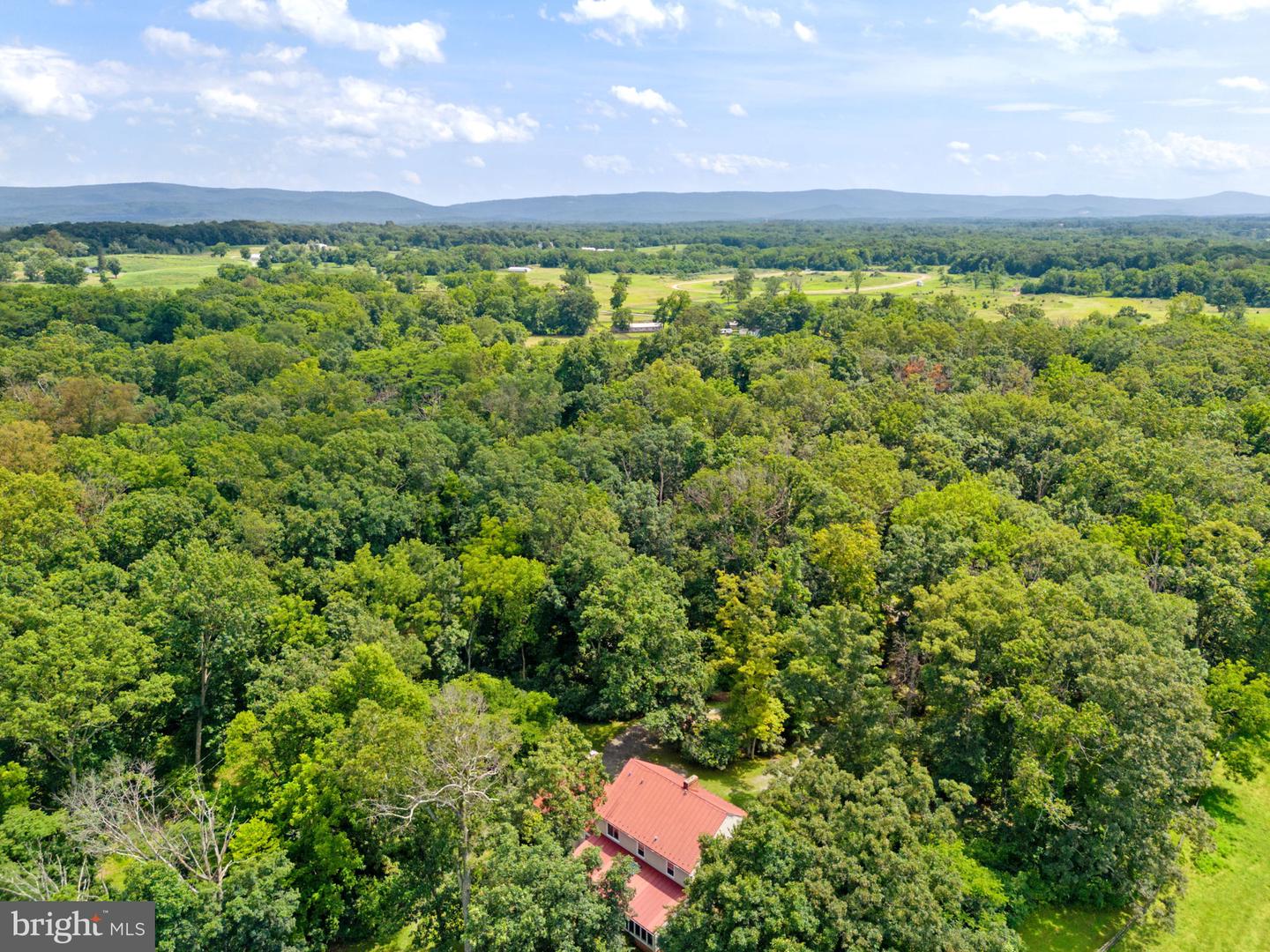 961 SUMMERVILLE RD, BOYCE, Virginia 22620, 3 Bedrooms Bedrooms, ,3 BathroomsBathrooms,Residential,For sale,961 SUMMERVILLE RD,VACL2003894 MLS # VACL2003894