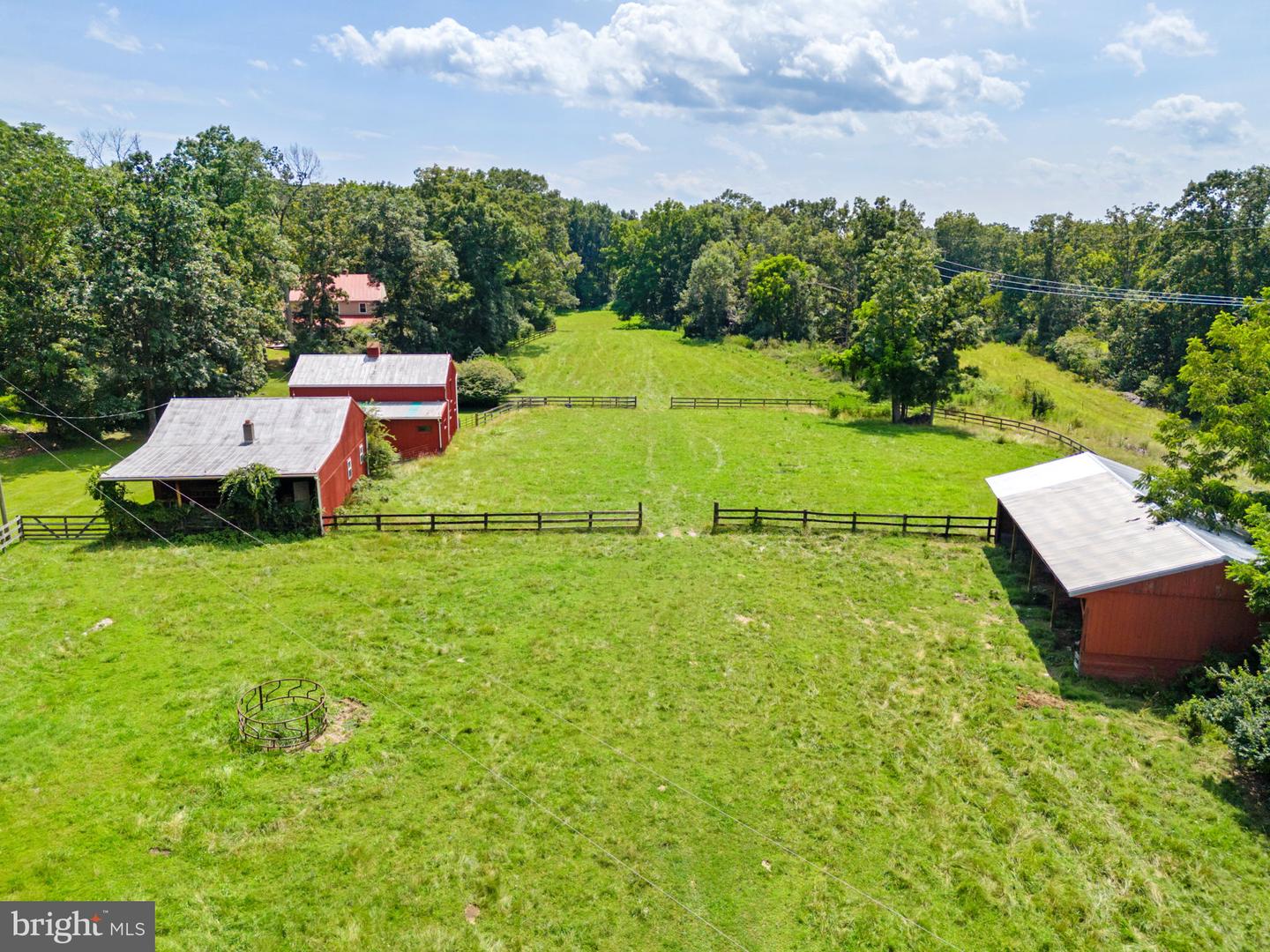 961 SUMMERVILLE RD, BOYCE, Virginia 22620, 3 Bedrooms Bedrooms, ,3 BathroomsBathrooms,Residential,For sale,961 SUMMERVILLE RD,VACL2003894 MLS # VACL2003894