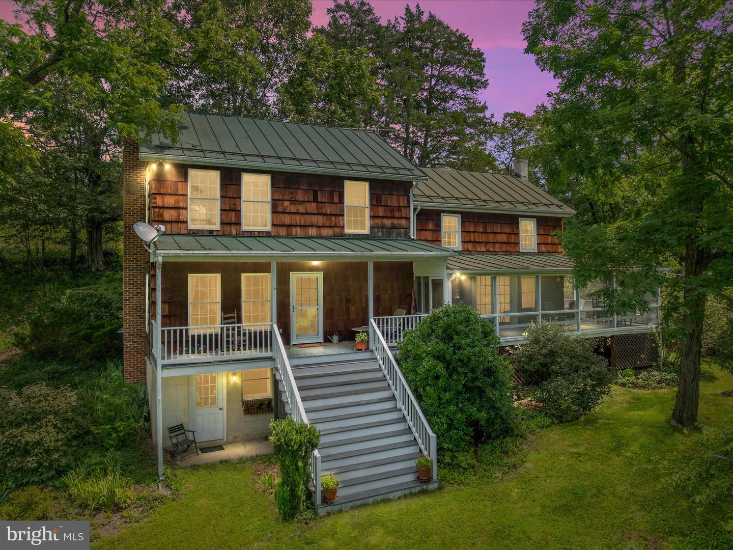 2335 SAINT DAVIDS CHURCH RD, FORT VALLEY, Virginia 22652, 2 Bedrooms Bedrooms, 9 Rooms Rooms,2 BathroomsBathrooms,Residential,For sale,2335 SAINT DAVIDS CHURCH RD,VASH2011992 MLS # VASH2011992
