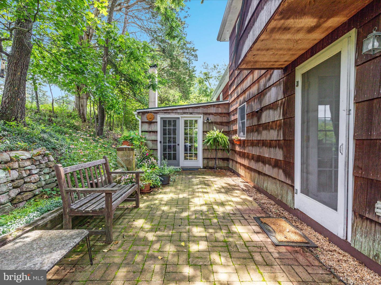 2335 SAINT DAVIDS CHURCH RD, FORT VALLEY, Virginia 22652, 2 Bedrooms Bedrooms, 9 Rooms Rooms,2 BathroomsBathrooms,Residential,For sale,2335 SAINT DAVIDS CHURCH RD,VASH2011992 MLS # VASH2011992