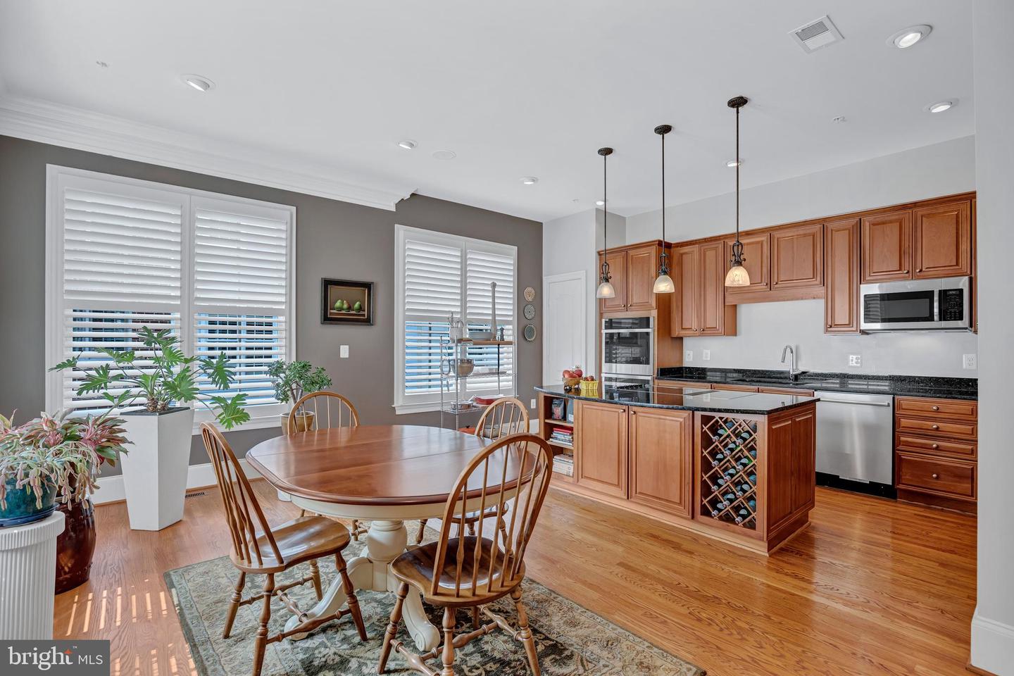 708 DAY LN, ALEXANDRIA, Virginia 22314, 4 Bedrooms Bedrooms, ,3 BathroomsBathrooms,Residential,For sale,708 DAY LN,VAAX2047708 MLS # VAAX2047708