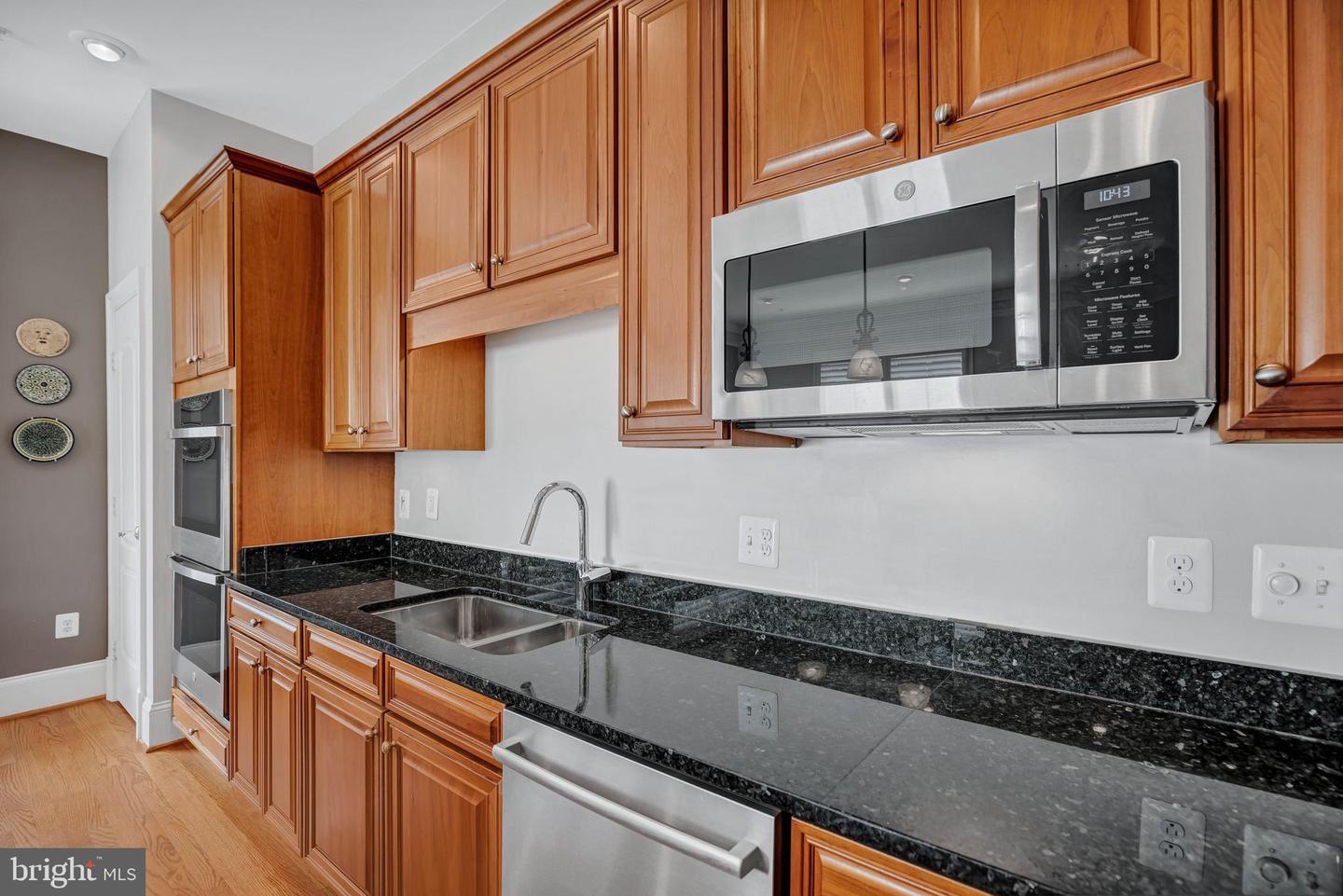 708 DAY LN, ALEXANDRIA, Virginia 22314, 4 Bedrooms Bedrooms, ,3 BathroomsBathrooms,Residential,For sale,708 DAY LN,VAAX2047708 MLS # VAAX2047708