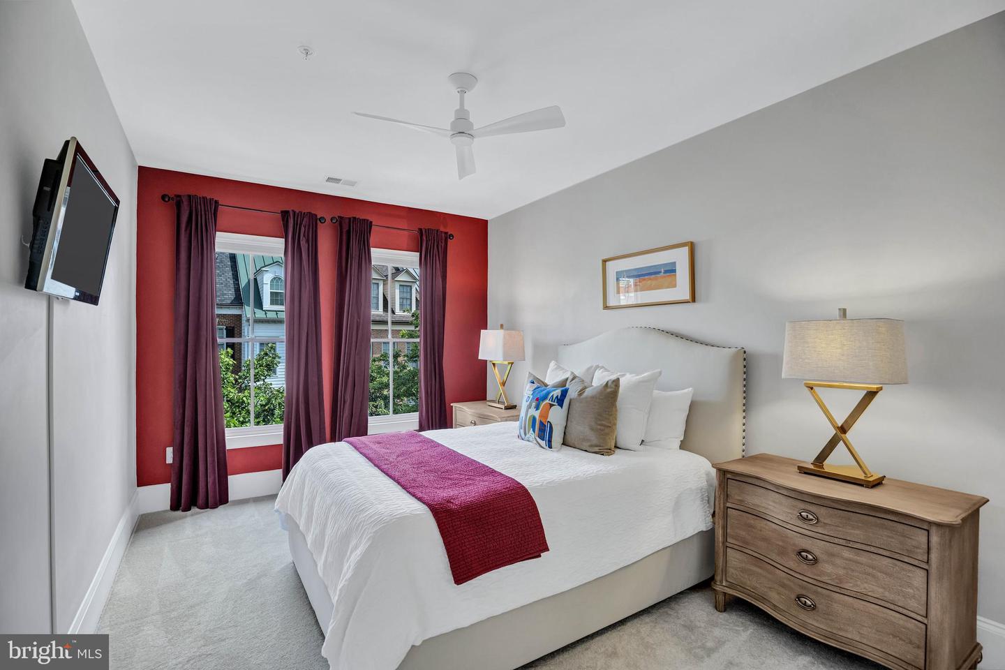 708 DAY LN, ALEXANDRIA, Virginia 22314, 4 Bedrooms Bedrooms, ,3 BathroomsBathrooms,Residential,For sale,708 DAY LN,VAAX2047708 MLS # VAAX2047708