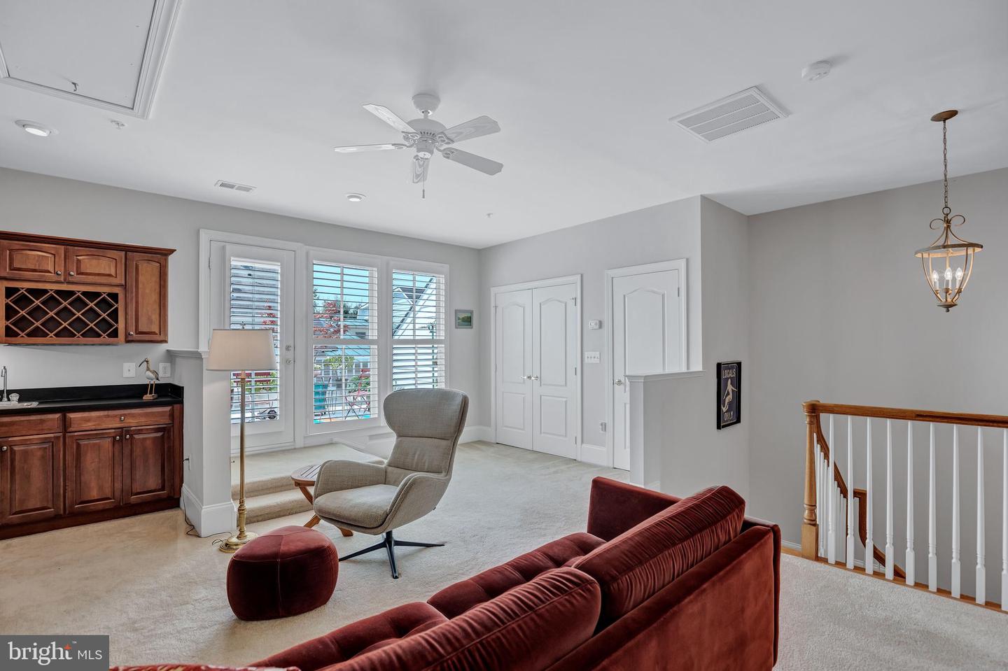 708 DAY LN, ALEXANDRIA, Virginia 22314, 4 Bedrooms Bedrooms, ,3 BathroomsBathrooms,Residential,For sale,708 DAY LN,VAAX2047708 MLS # VAAX2047708
