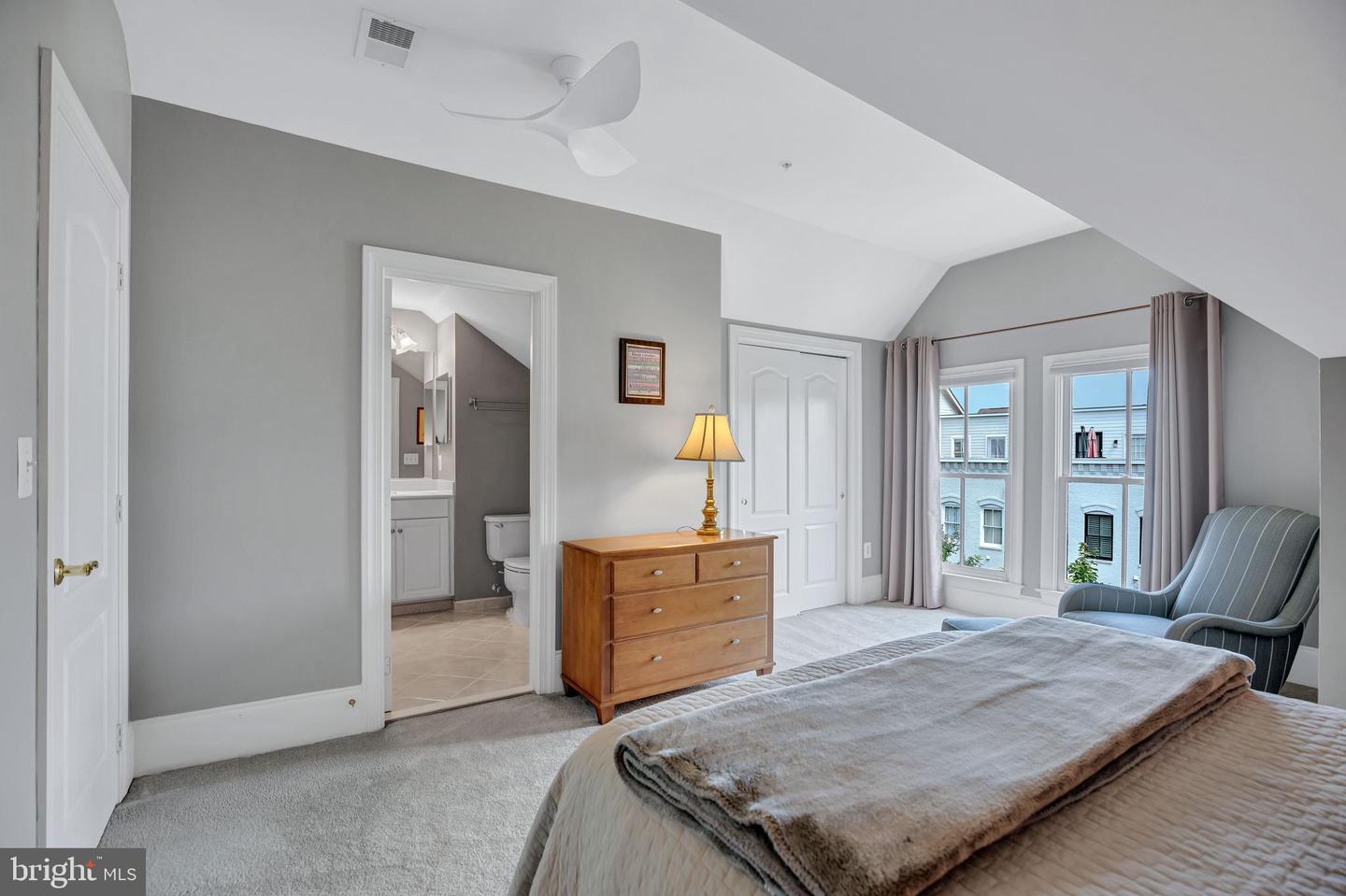 708 DAY LN, ALEXANDRIA, Virginia 22314, 4 Bedrooms Bedrooms, ,3 BathroomsBathrooms,Residential,For sale,708 DAY LN,VAAX2047708 MLS # VAAX2047708