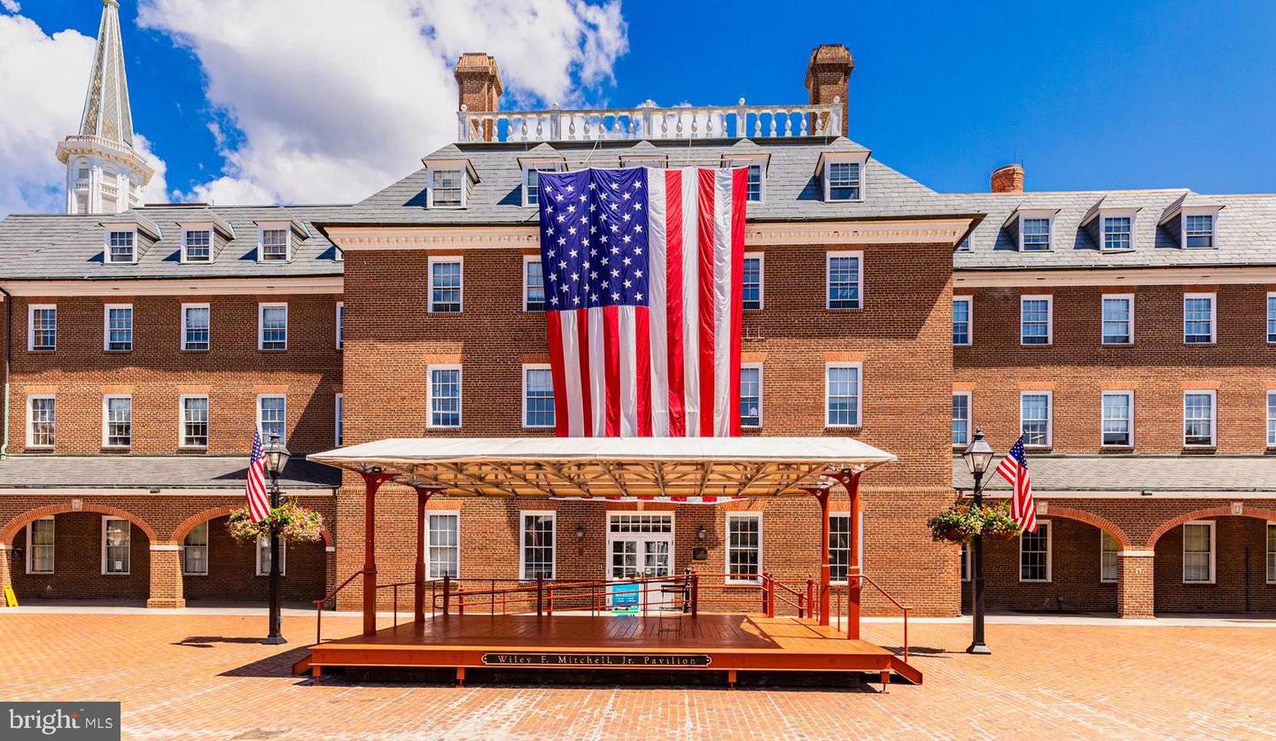 708 DAY LN, ALEXANDRIA, Virginia 22314, 4 Bedrooms Bedrooms, ,3 BathroomsBathrooms,Residential,For sale,708 DAY LN,VAAX2047708 MLS # VAAX2047708