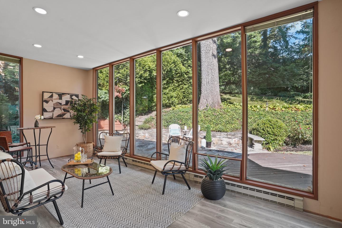 4208 23RD ST N, ARLINGTON, Virginia 22207, 3 Bedrooms Bedrooms, ,3 BathroomsBathrooms,Residential,For sale,4208 23RD ST N,VAAR2061302 MLS # VAAR2061302
