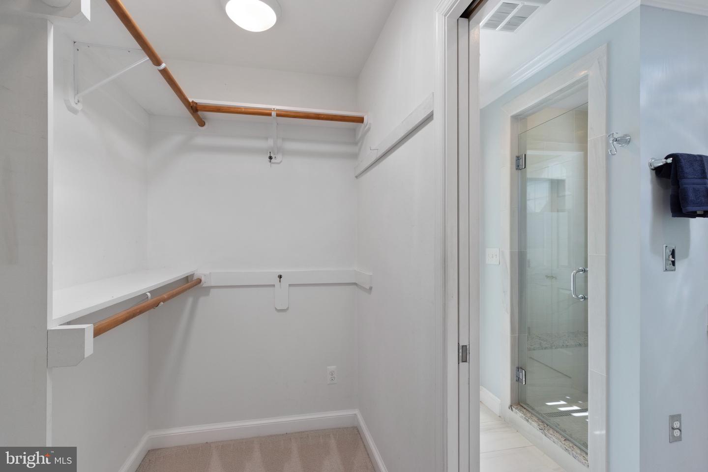 4208 23RD ST N, ARLINGTON, Virginia 22207, 3 Bedrooms Bedrooms, ,3 BathroomsBathrooms,Residential,For sale,4208 23RD ST N,VAAR2061302 MLS # VAAR2061302