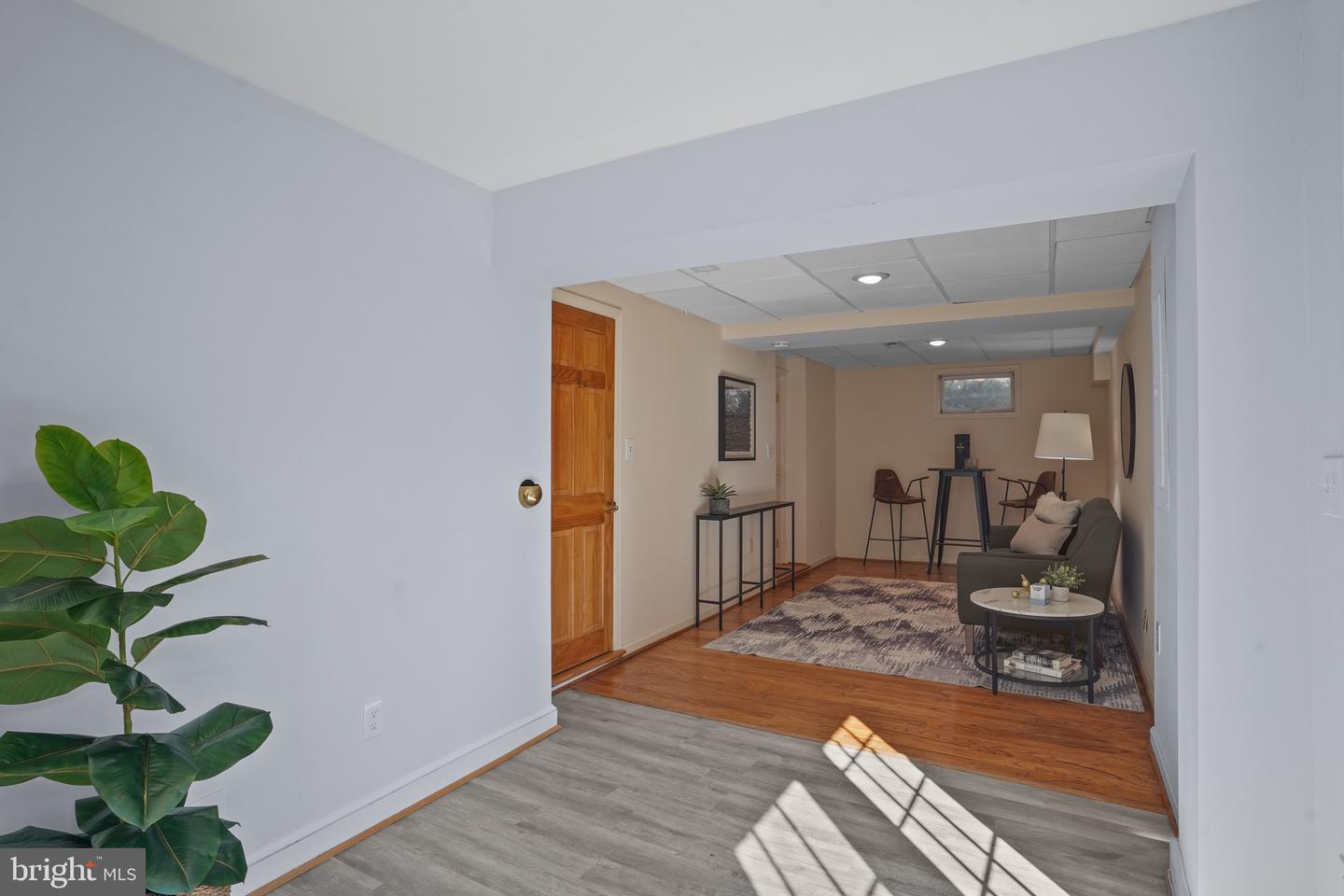 4208 23RD ST N, ARLINGTON, Virginia 22207, 3 Bedrooms Bedrooms, ,3 BathroomsBathrooms,Residential,For sale,4208 23RD ST N,VAAR2061302 MLS # VAAR2061302