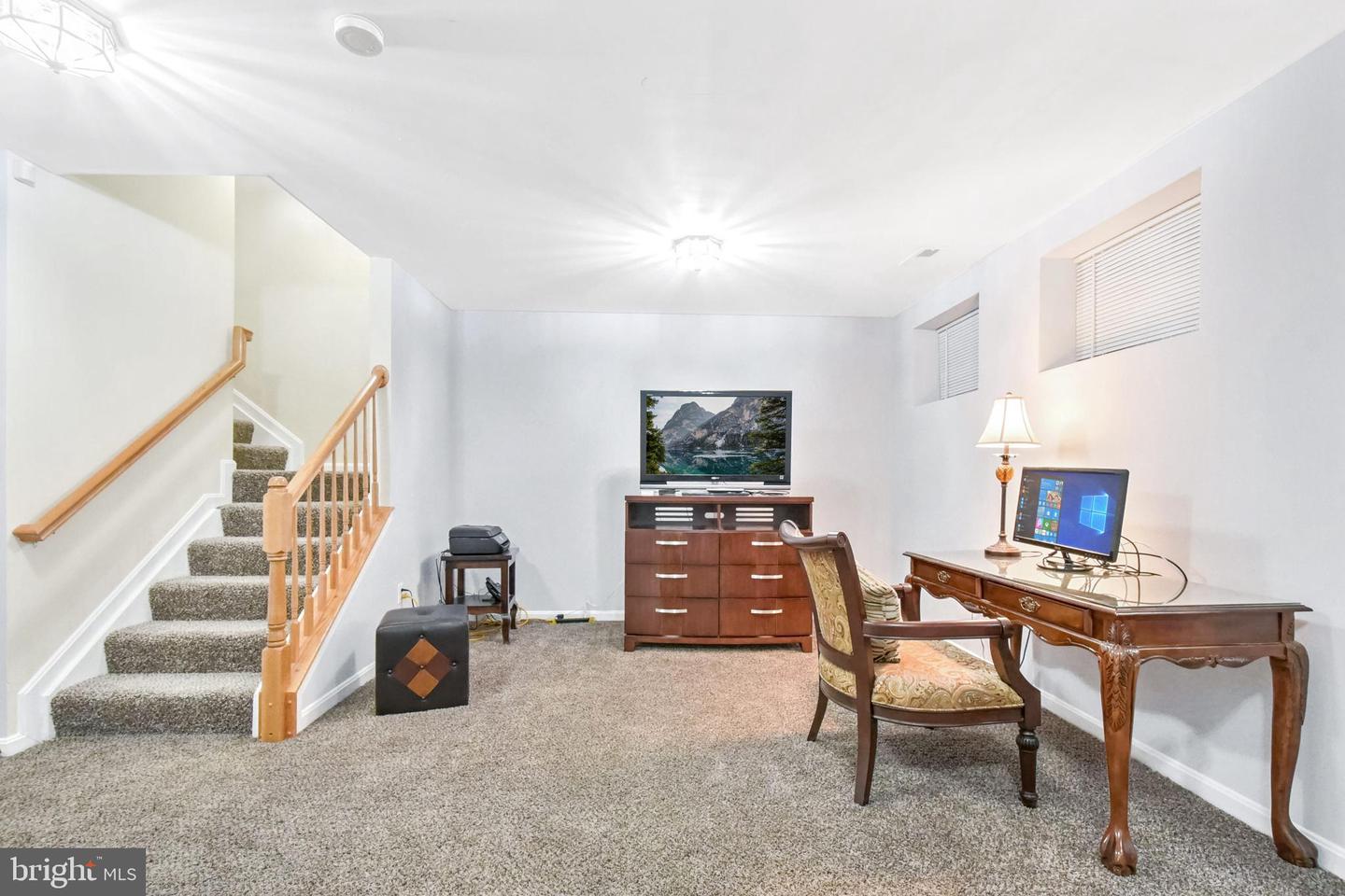 47825 SCOTSBOROUGH, POTOMAC FALLS, Virginia 20165, 3 Bedrooms Bedrooms, ,2 BathroomsBathrooms,Residential,For sale,47825 SCOTSBOROUGH,VALO2103050 MLS # VALO2103050