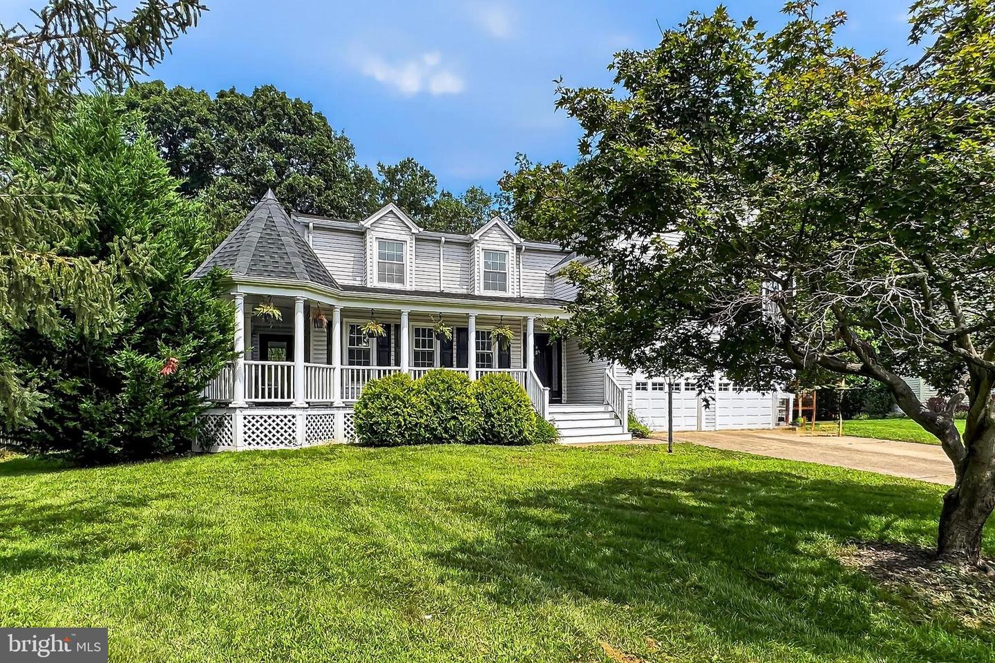 3 FORESTER CT, STERLING, Virginia 20165, 5 Bedrooms Bedrooms, ,2 BathroomsBathrooms,Residential,For sale,3 FORESTER CT,VALO2103094 MLS # VALO2103094