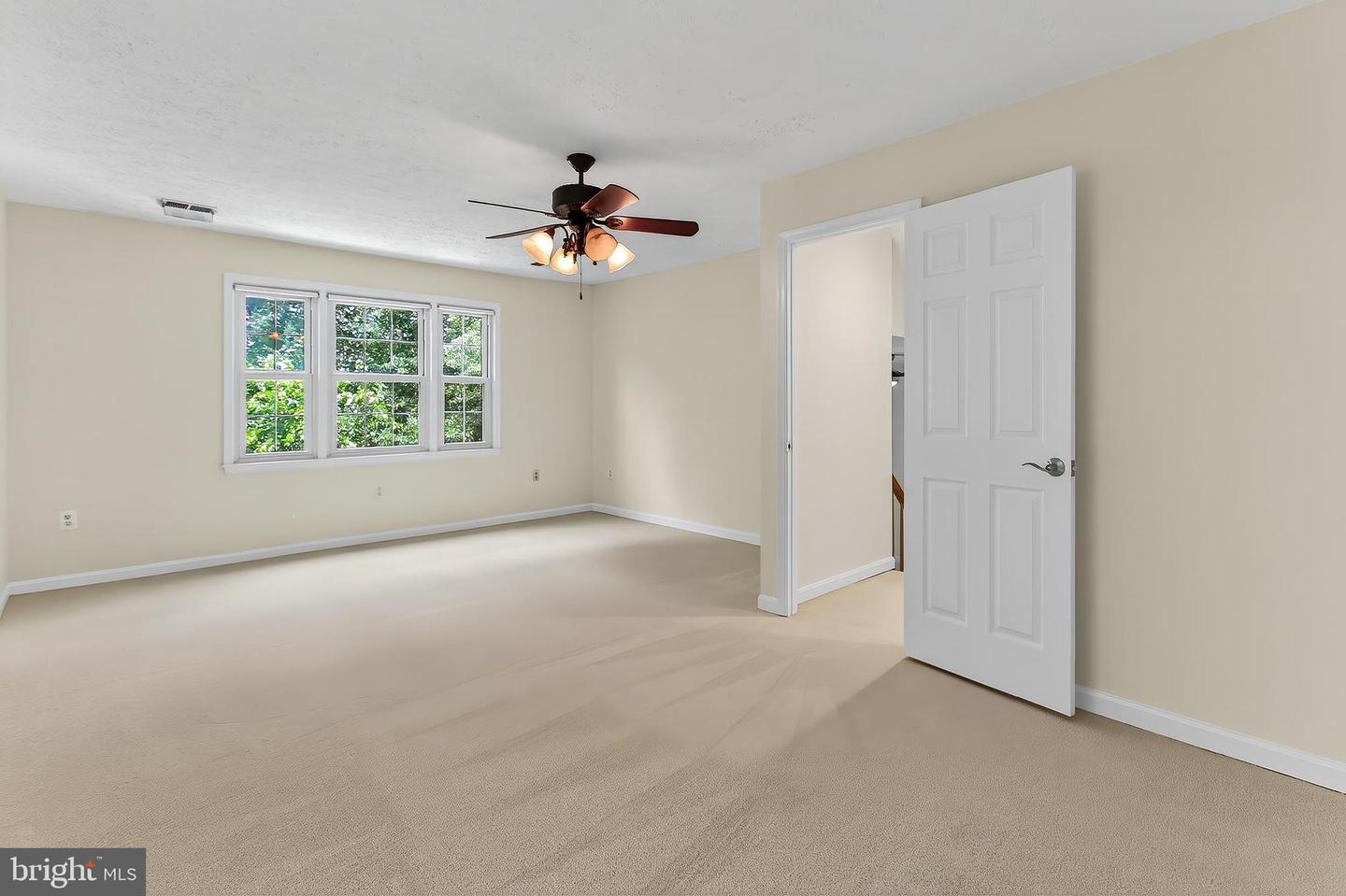 3 FORESTER CT, STERLING, Virginia 20165, 5 Bedrooms Bedrooms, ,2 BathroomsBathrooms,Residential,For sale,3 FORESTER CT,VALO2103094 MLS # VALO2103094