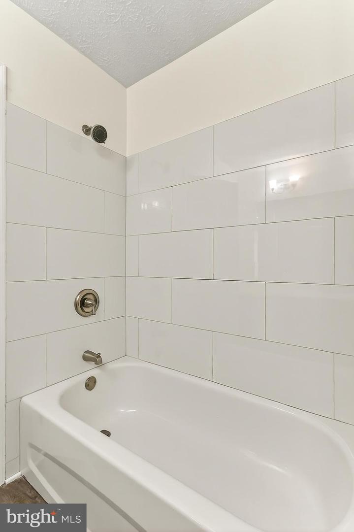 3 FORESTER CT, STERLING, Virginia 20165, 5 Bedrooms Bedrooms, ,2 BathroomsBathrooms,Residential,For sale,3 FORESTER CT,VALO2103094 MLS # VALO2103094