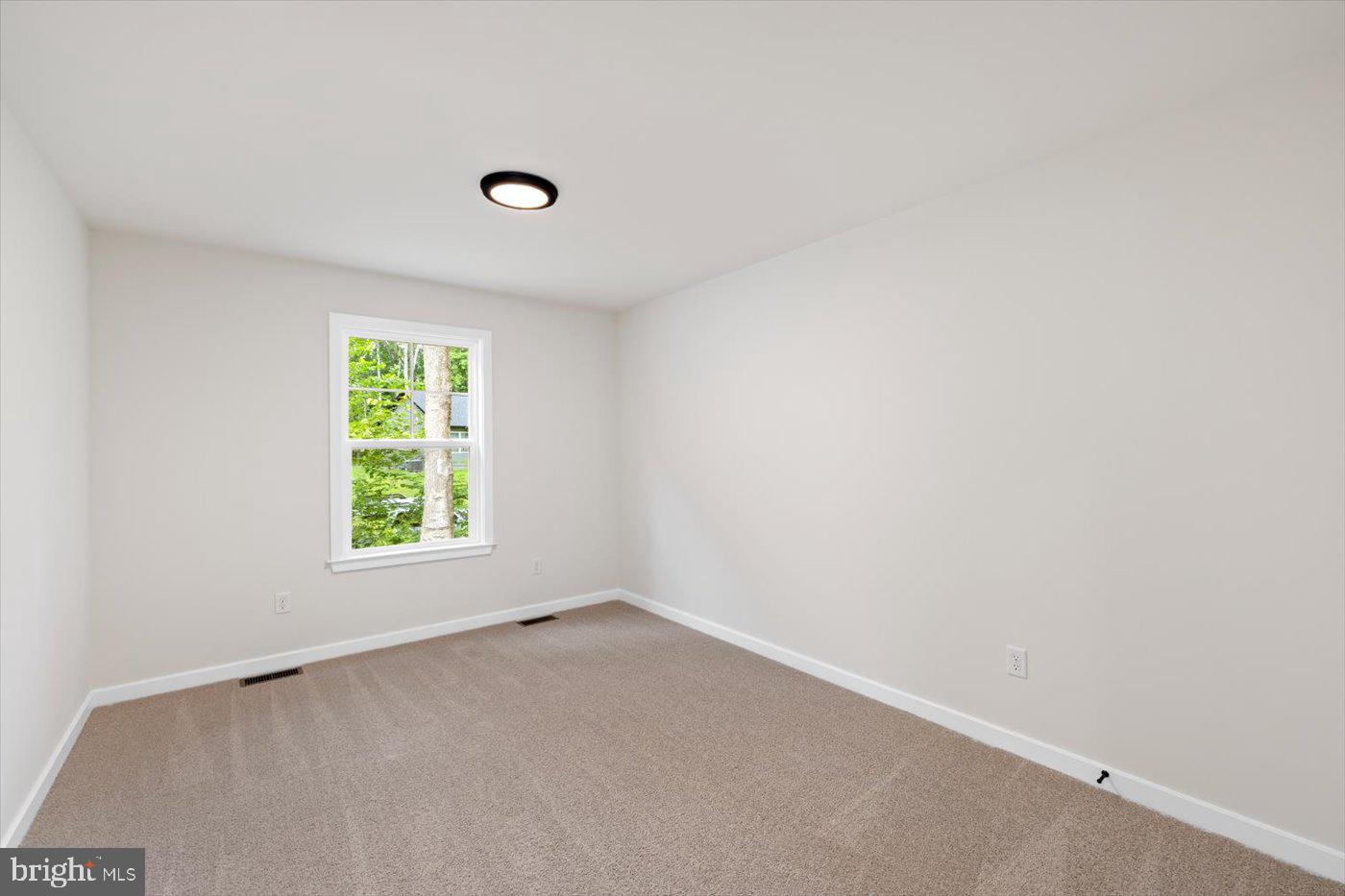 27173 N ANNA DR, RUTHER GLEN, Virginia 22546, 3 Bedrooms Bedrooms, 9 Rooms Rooms,2 BathroomsBathrooms,Residential,For sale,27173 N ANNA DR,VACV2008588 MLS # VACV2008588