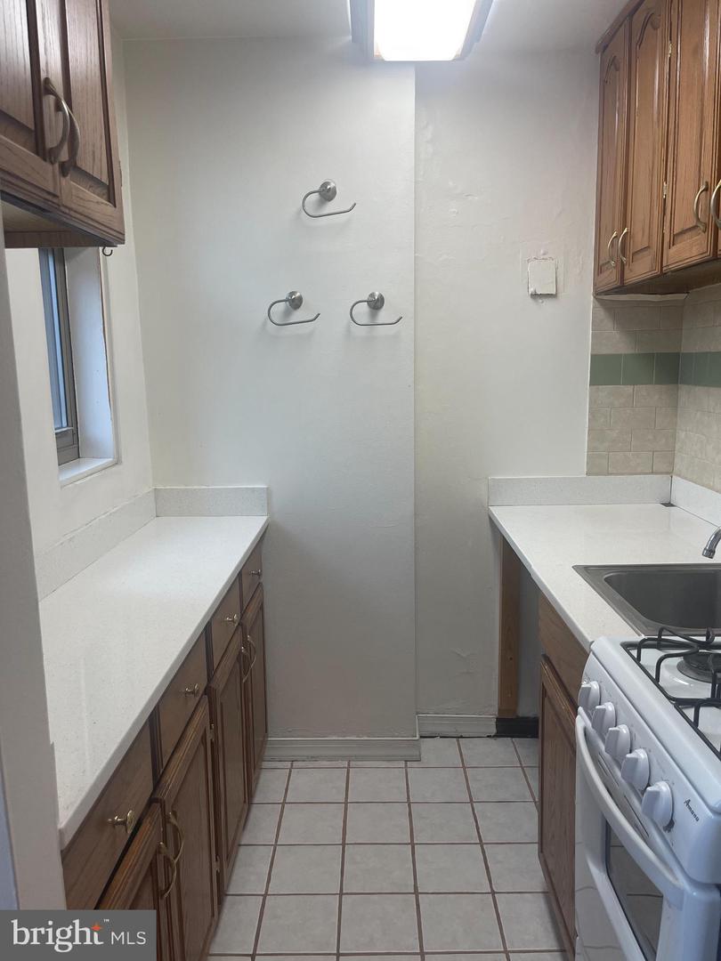 1121 ARLINGTON PL #503, ARLINGTON, Virginia 22209, 1 Bedroom Bedrooms, ,1 BathroomBathrooms,Residential,For sale,1121 ARLINGTON PL #503,VAAR2061548 MLS # VAAR2061548
