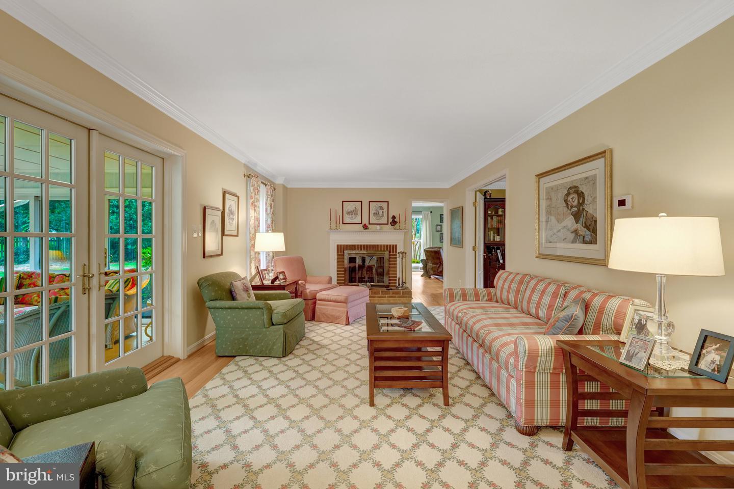 2201 LYDIA PL, VIENNA, Virginia 22181, 5 Bedrooms Bedrooms, 4 Rooms Rooms,3 BathroomsBathrooms,Residential,For sale,2201 LYDIA PL,VAFX2258356 MLS # VAFX2258356