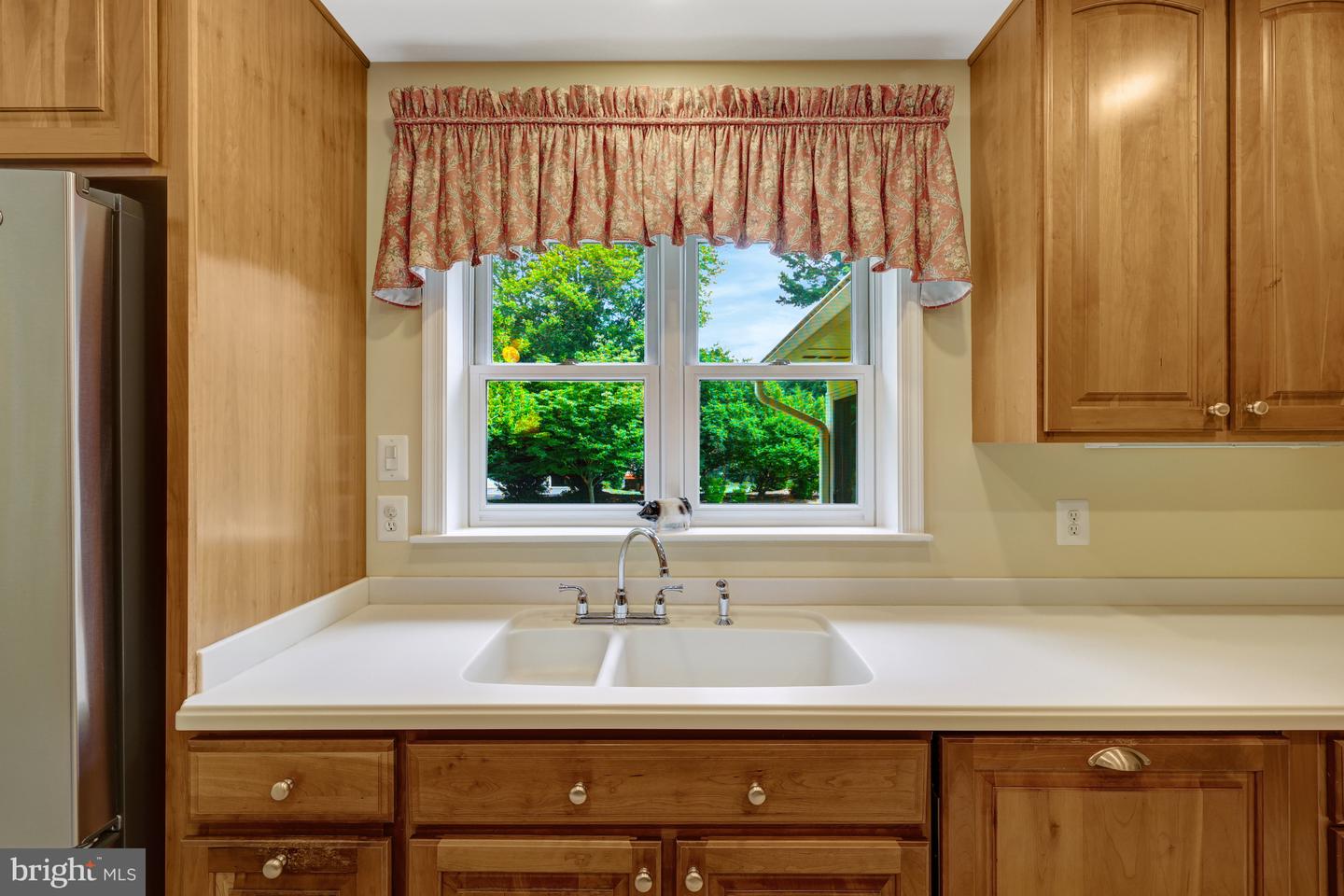 2201 LYDIA PL, VIENNA, Virginia 22181, 5 Bedrooms Bedrooms, 4 Rooms Rooms,3 BathroomsBathrooms,Residential,For sale,2201 LYDIA PL,VAFX2258356 MLS # VAFX2258356
