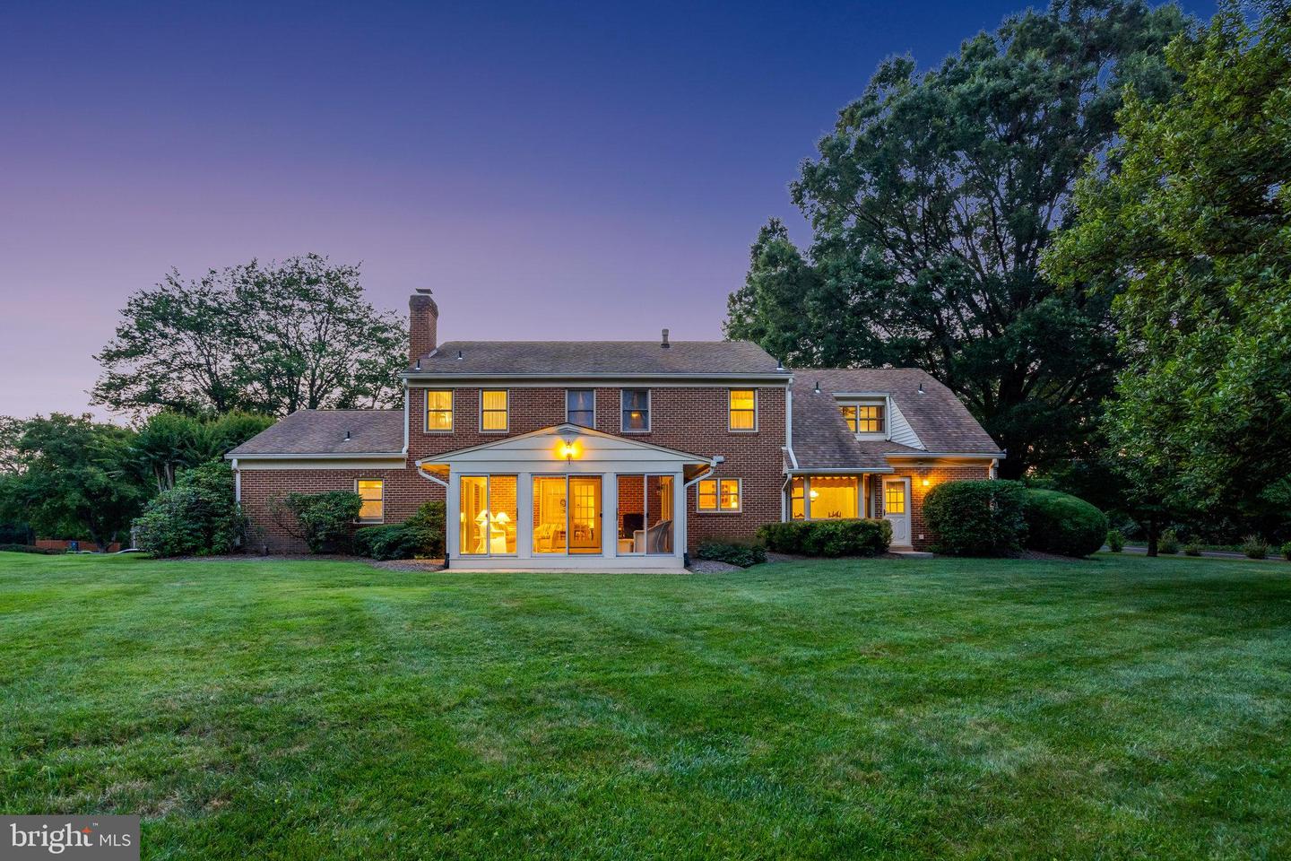 2201 LYDIA PL, VIENNA, Virginia 22181, 5 Bedrooms Bedrooms, 4 Rooms Rooms,3 BathroomsBathrooms,Residential,For sale,2201 LYDIA PL,VAFX2258356 MLS # VAFX2258356