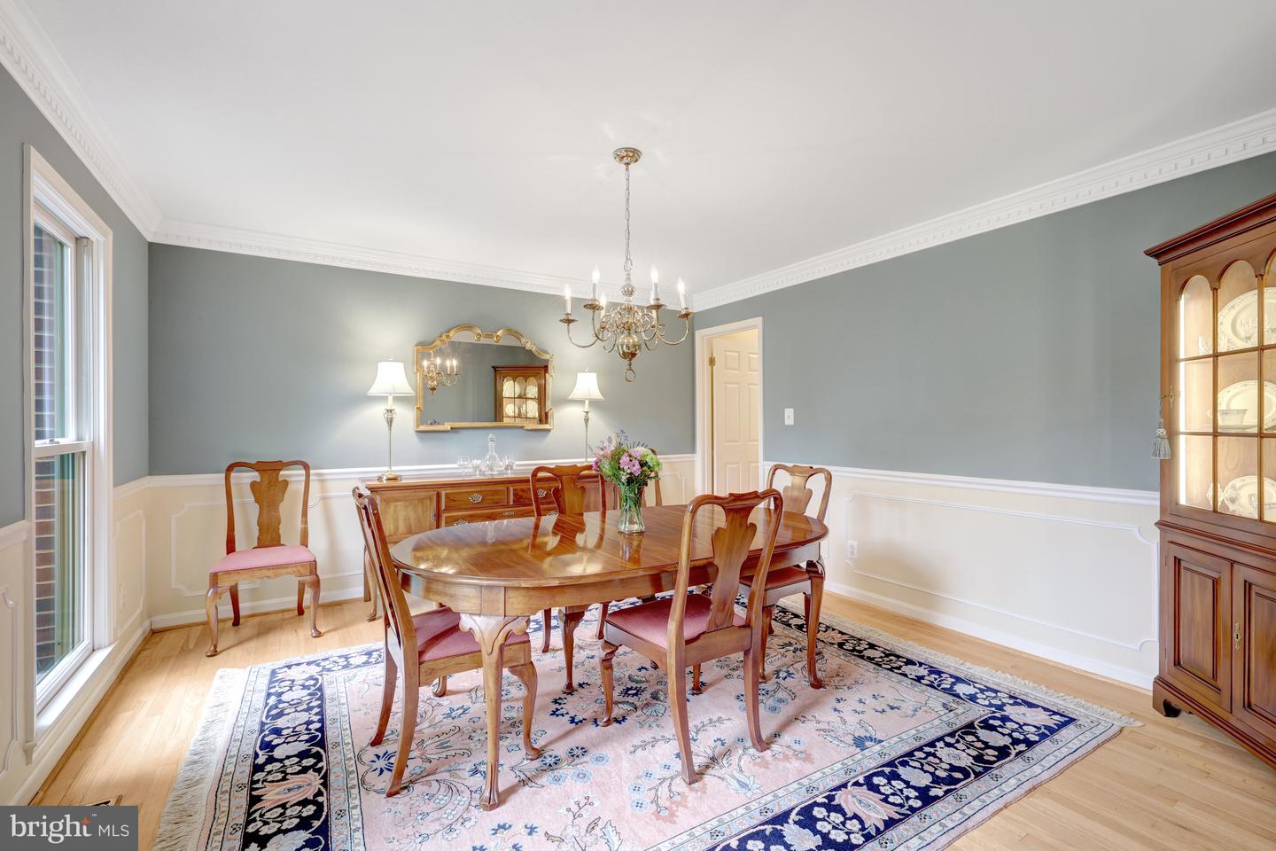 2201 LYDIA PL, VIENNA, Virginia 22181, 5 Bedrooms Bedrooms, 4 Rooms Rooms,3 BathroomsBathrooms,Residential,For sale,2201 LYDIA PL,VAFX2258356 MLS # VAFX2258356