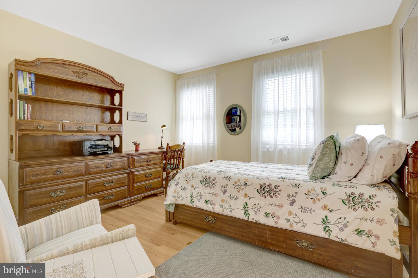 2201 LYDIA PL, VIENNA, Virginia 22181, 5 Bedrooms Bedrooms, 4 Rooms Rooms,3 BathroomsBathrooms,Residential,For sale,2201 LYDIA PL,VAFX2258356 MLS # VAFX2258356