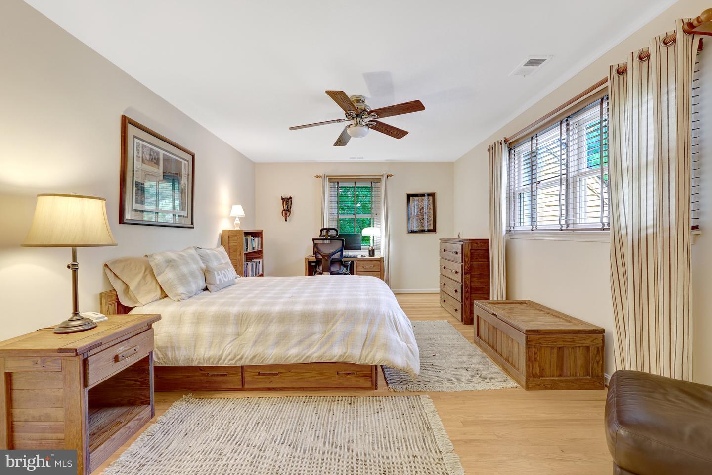 2201 LYDIA PL, VIENNA, Virginia 22181, 5 Bedrooms Bedrooms, 4 Rooms Rooms,3 BathroomsBathrooms,Residential,For sale,2201 LYDIA PL,VAFX2258356 MLS # VAFX2258356