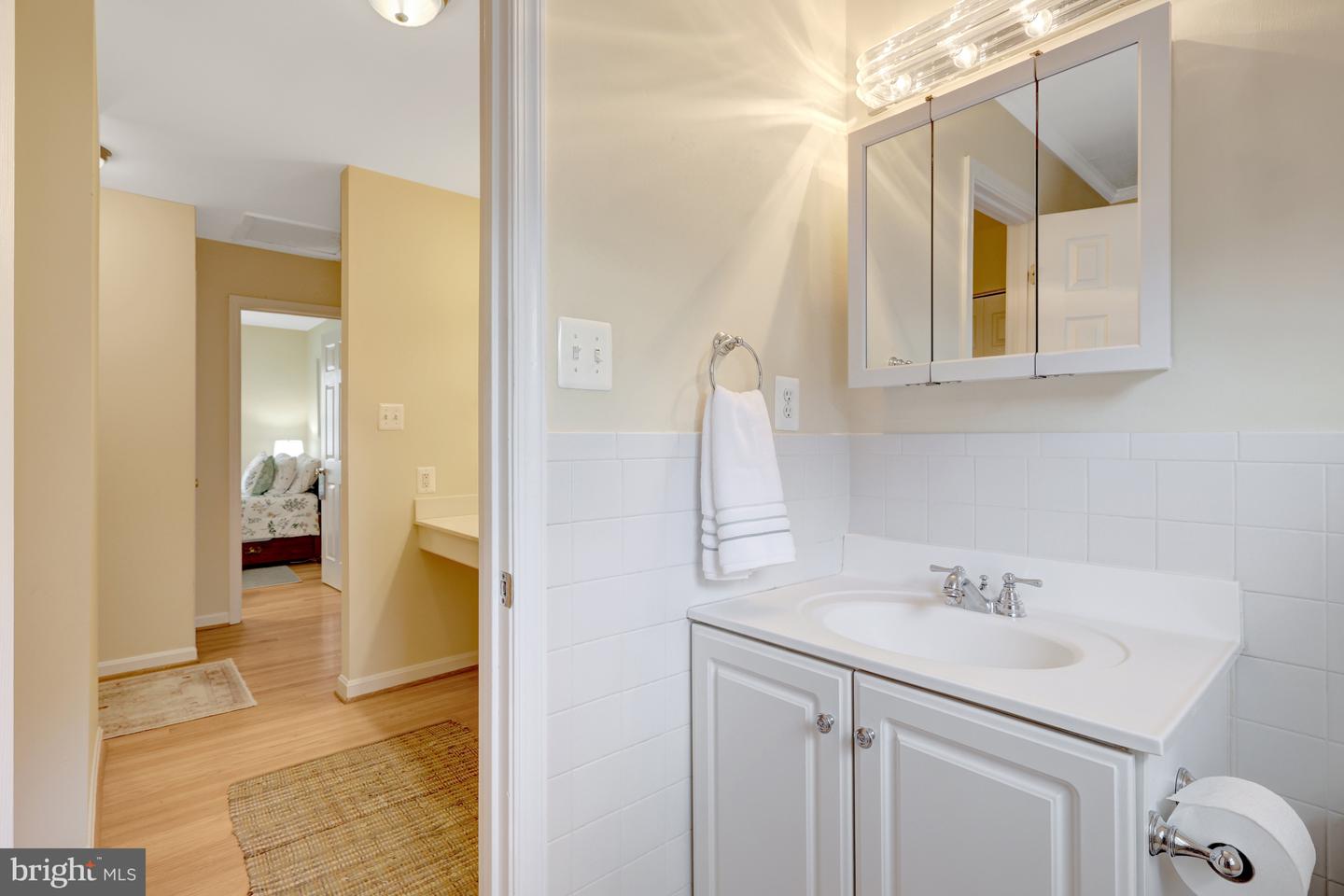 2201 LYDIA PL, VIENNA, Virginia 22181, 5 Bedrooms Bedrooms, 4 Rooms Rooms,3 BathroomsBathrooms,Residential,For sale,2201 LYDIA PL,VAFX2258356 MLS # VAFX2258356