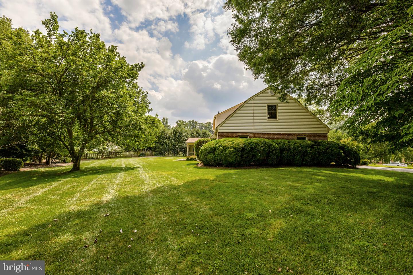 2201 LYDIA PL, VIENNA, Virginia 22181, 5 Bedrooms Bedrooms, 4 Rooms Rooms,3 BathroomsBathrooms,Residential,For sale,2201 LYDIA PL,VAFX2258356 MLS # VAFX2258356