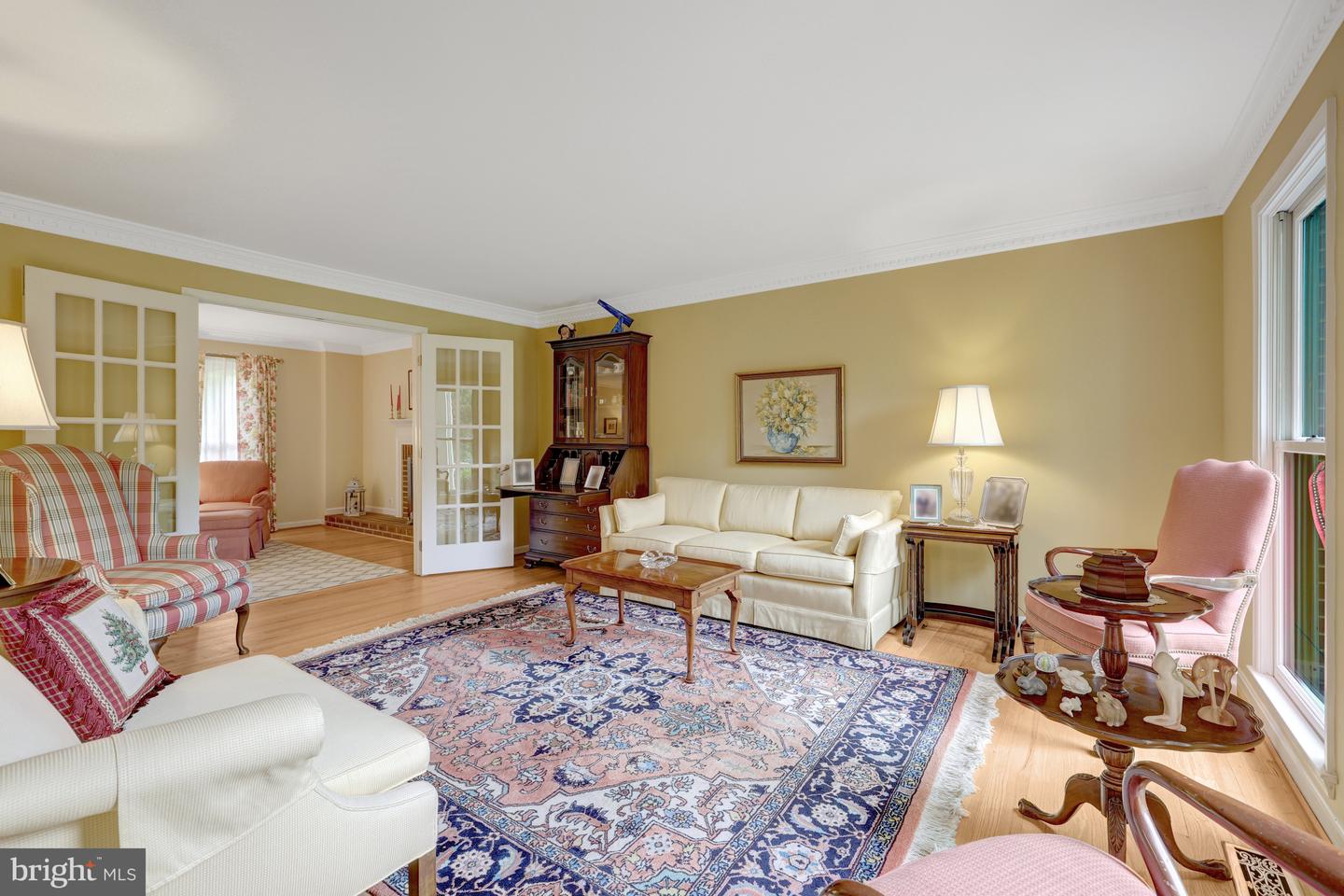2201 LYDIA PL, VIENNA, Virginia 22181, 5 Bedrooms Bedrooms, 4 Rooms Rooms,3 BathroomsBathrooms,Residential,For sale,2201 LYDIA PL,VAFX2258356 MLS # VAFX2258356