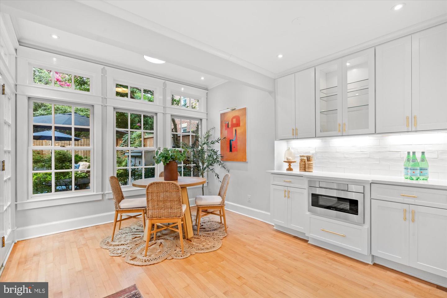 416 S ROYAL ST, ALEXANDRIA, Virginia 22314, 3 Bedrooms Bedrooms, ,1 BathroomBathrooms,Residential,For sale,416 S ROYAL ST,VAAX2048058 MLS # VAAX2048058