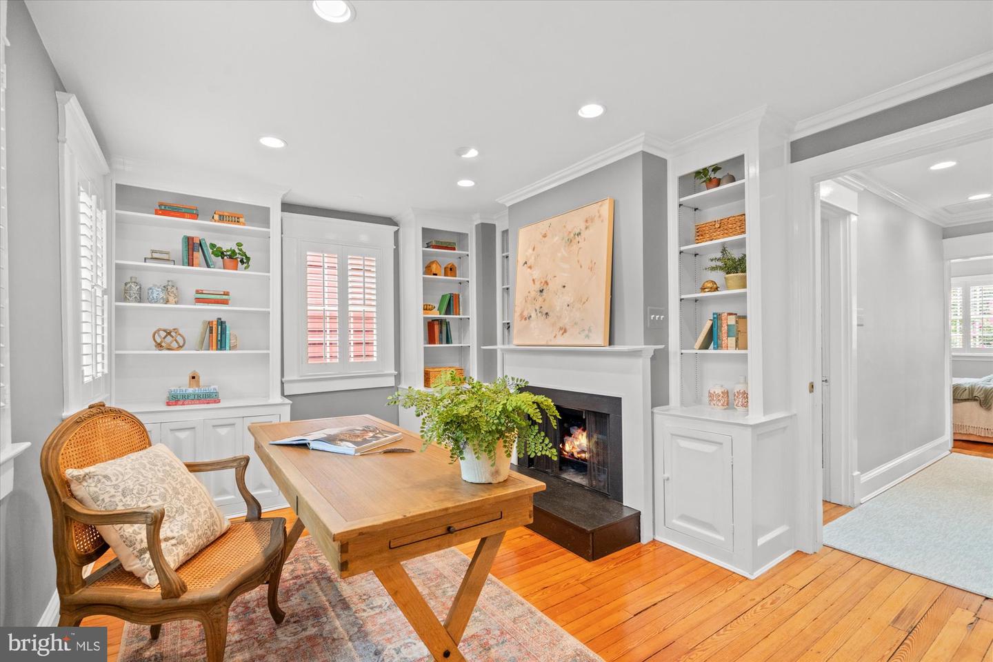 416 S ROYAL ST, ALEXANDRIA, Virginia 22314, 3 Bedrooms Bedrooms, ,1 BathroomBathrooms,Residential,For sale,416 S ROYAL ST,VAAX2048058 MLS # VAAX2048058