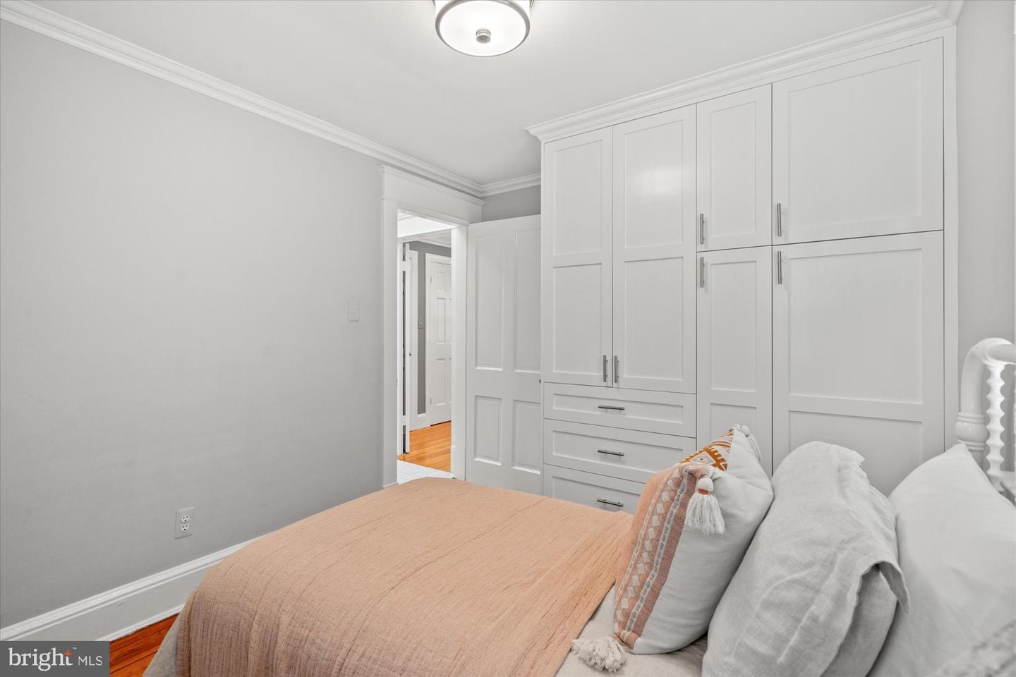 416 S ROYAL ST, ALEXANDRIA, Virginia 22314, 3 Bedrooms Bedrooms, ,1 BathroomBathrooms,Residential,For sale,416 S ROYAL ST,VAAX2048058 MLS # VAAX2048058