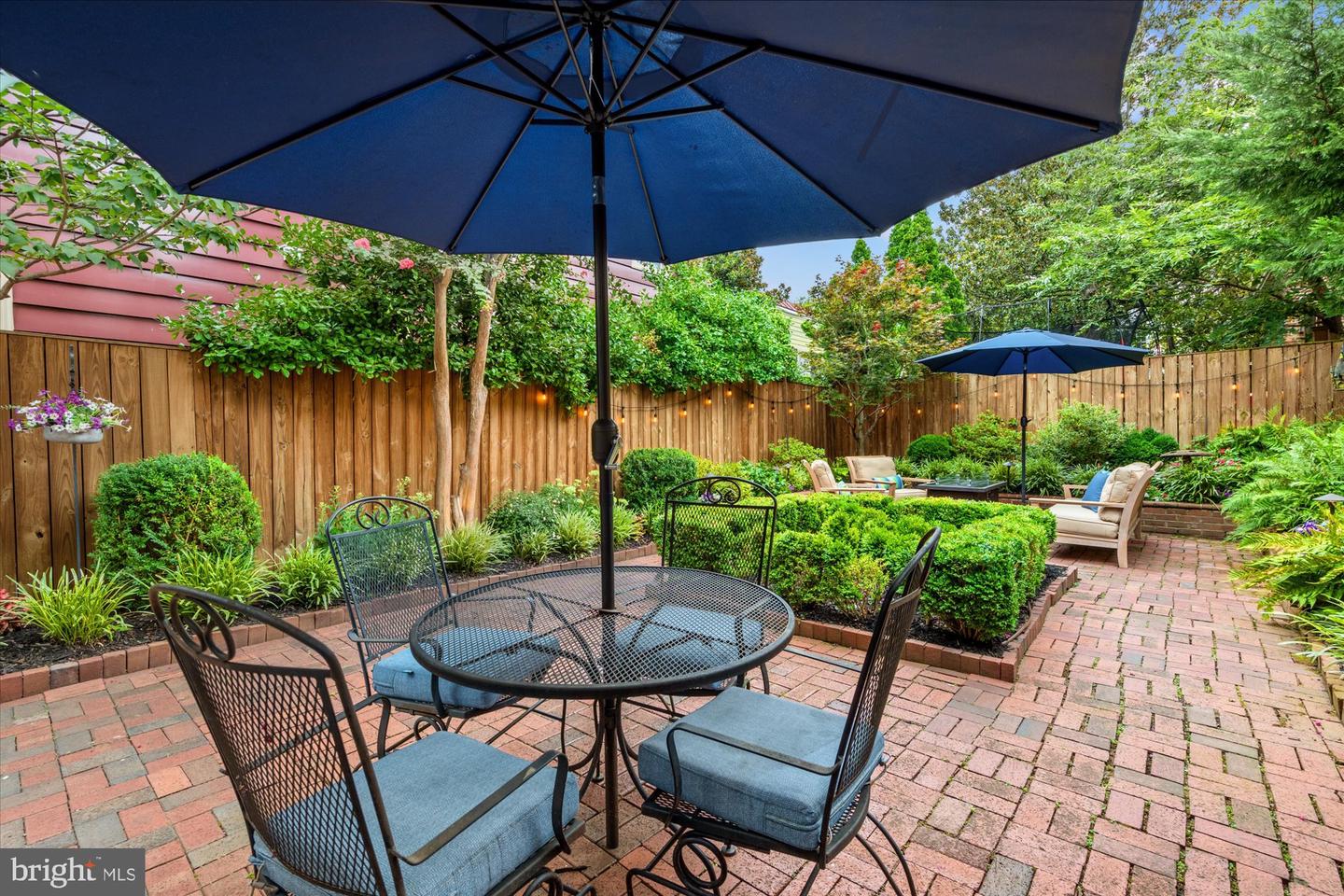 416 S ROYAL ST, ALEXANDRIA, Virginia 22314, 3 Bedrooms Bedrooms, ,1 BathroomBathrooms,Residential,For sale,416 S ROYAL ST,VAAX2048058 MLS # VAAX2048058