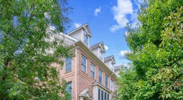 10605 YORKTOWN DR, FAIRFAX, Virginia 22030, 3 Bedrooms Bedrooms, ,3 BathroomsBathrooms,Residential,For sale,10605 YORKTOWN DR,VAFC2006708 MLS # VAFC2006708