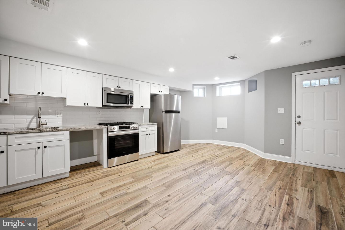 538 13TH ST SE, WASHINGTON, District Of Columbia 20003, 3 Bedrooms Bedrooms, ,3 BathroomsBathrooms,Residential,For sale,538 13TH ST SE,DCDC2213088 MLS # DCDC2213088