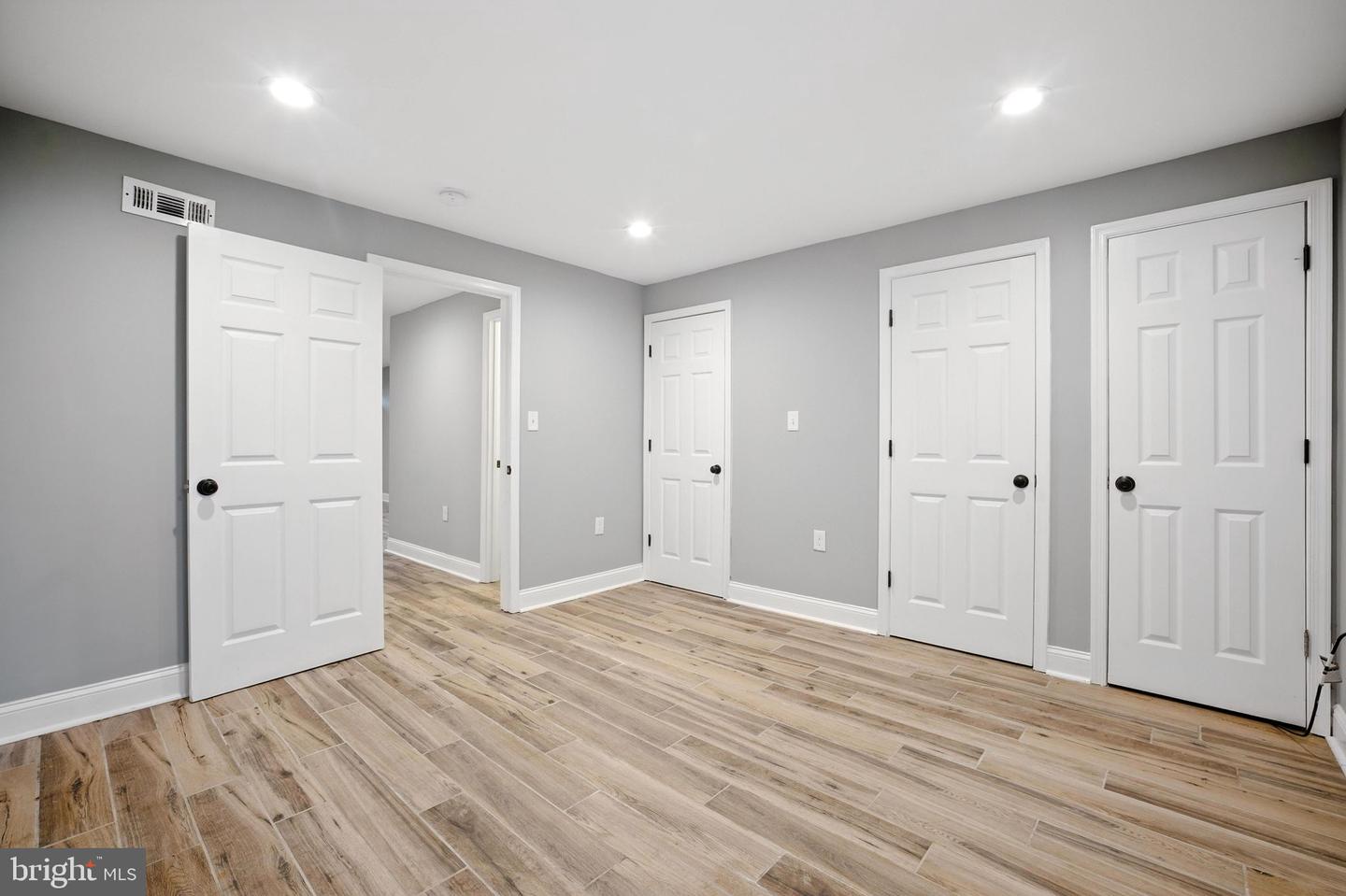 538 13TH ST SE, WASHINGTON, District Of Columbia 20003, 3 Bedrooms Bedrooms, ,3 BathroomsBathrooms,Residential,For sale,538 13TH ST SE,DCDC2213088 MLS # DCDC2213088